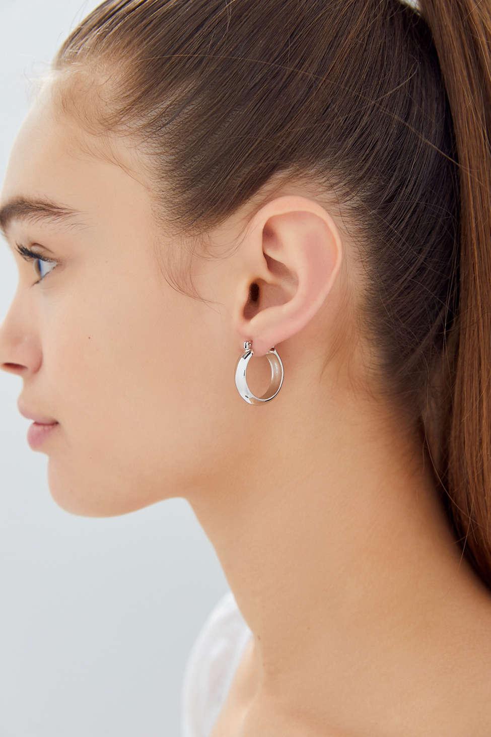 Urban clearance earrings wholesale