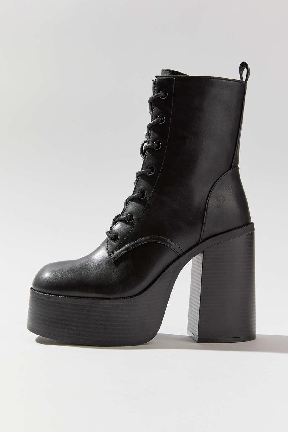 Urban outfitters cheap lace up boots