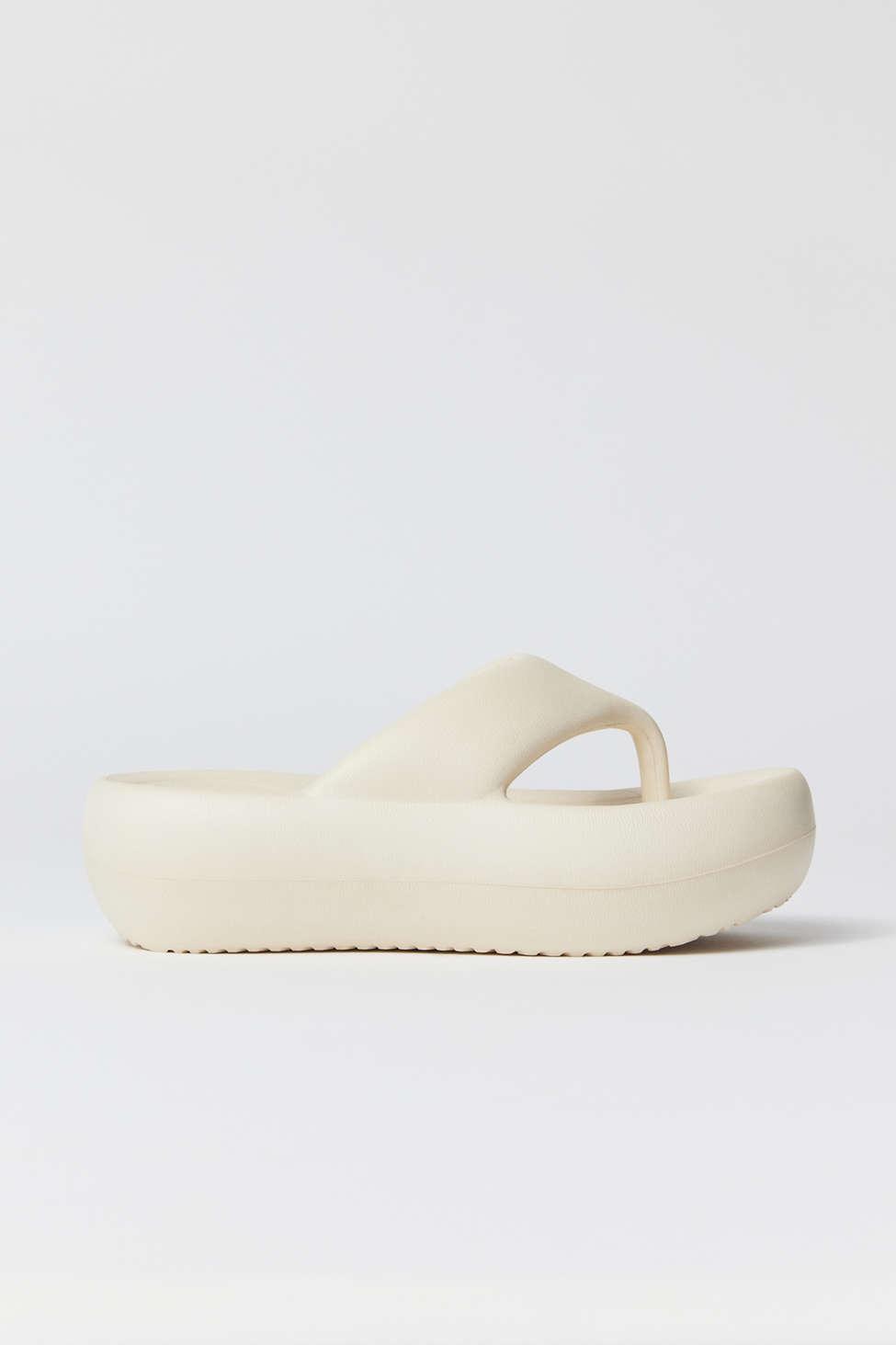 cream platform sliders