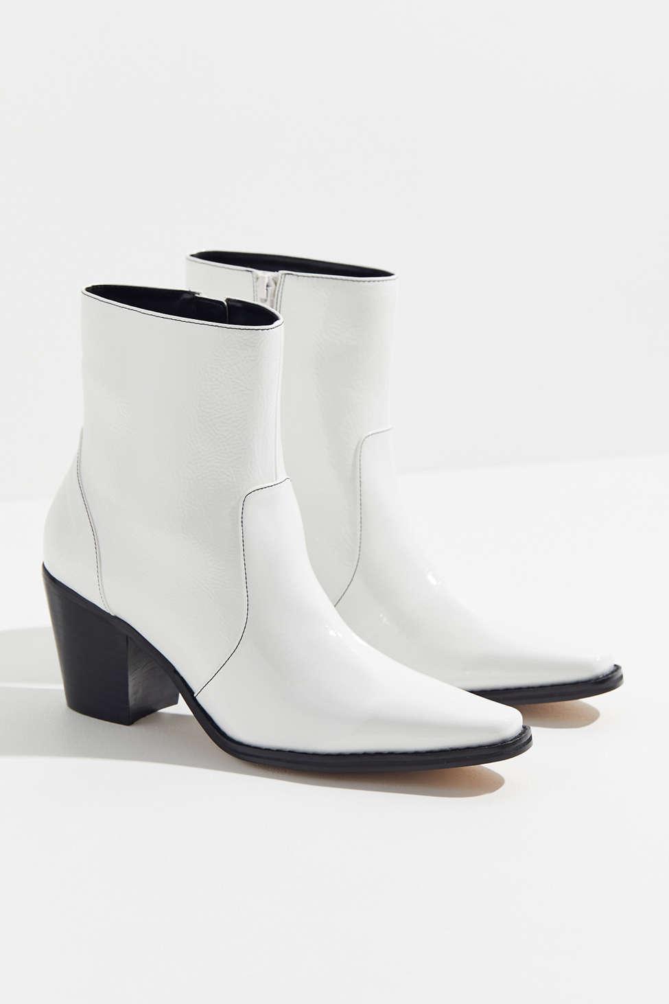 urban outfitters cowboy boots