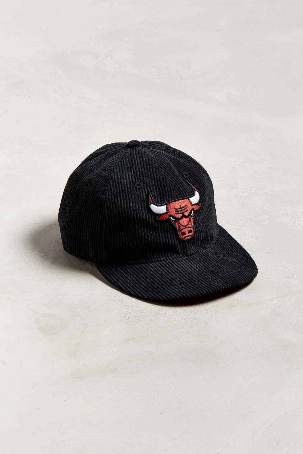 Retro Chicago Bulls Snapback Hat Cap Black – Clout Closet