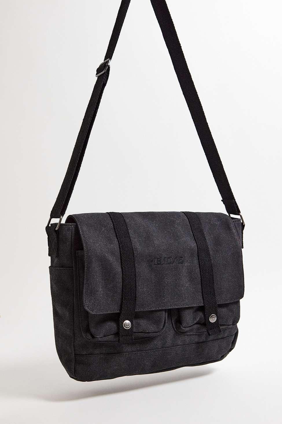 BDG Black Canvas Messenger Bag for Men Lyst UK