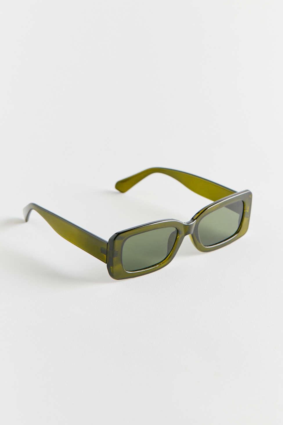 bereiken moeilijk tevreden te krijgen Het strand Urban Outfitters Fairfax Chunky Rectangle Basic Sunglasses in Green | Lyst