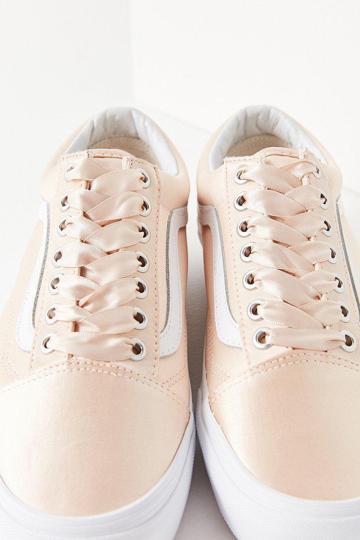 Vans Vans Satin Lux Old Skool Sneaker in Pink | Lyst