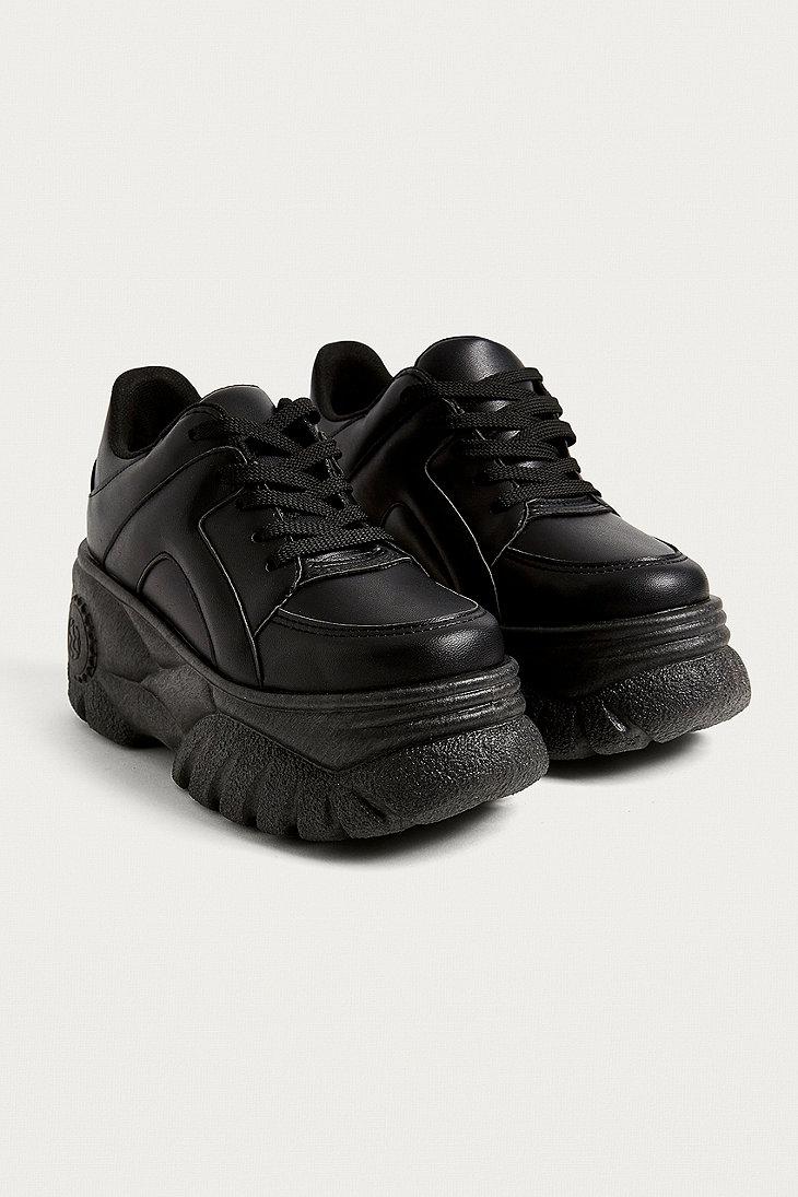 Uo Taylor Chunky Trainers in Black 
