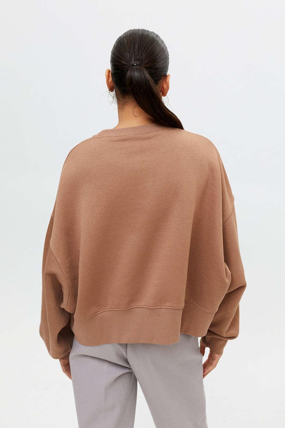 Nike Essential Fleece Crew Neck Sweatshirt in Brown | Lyst