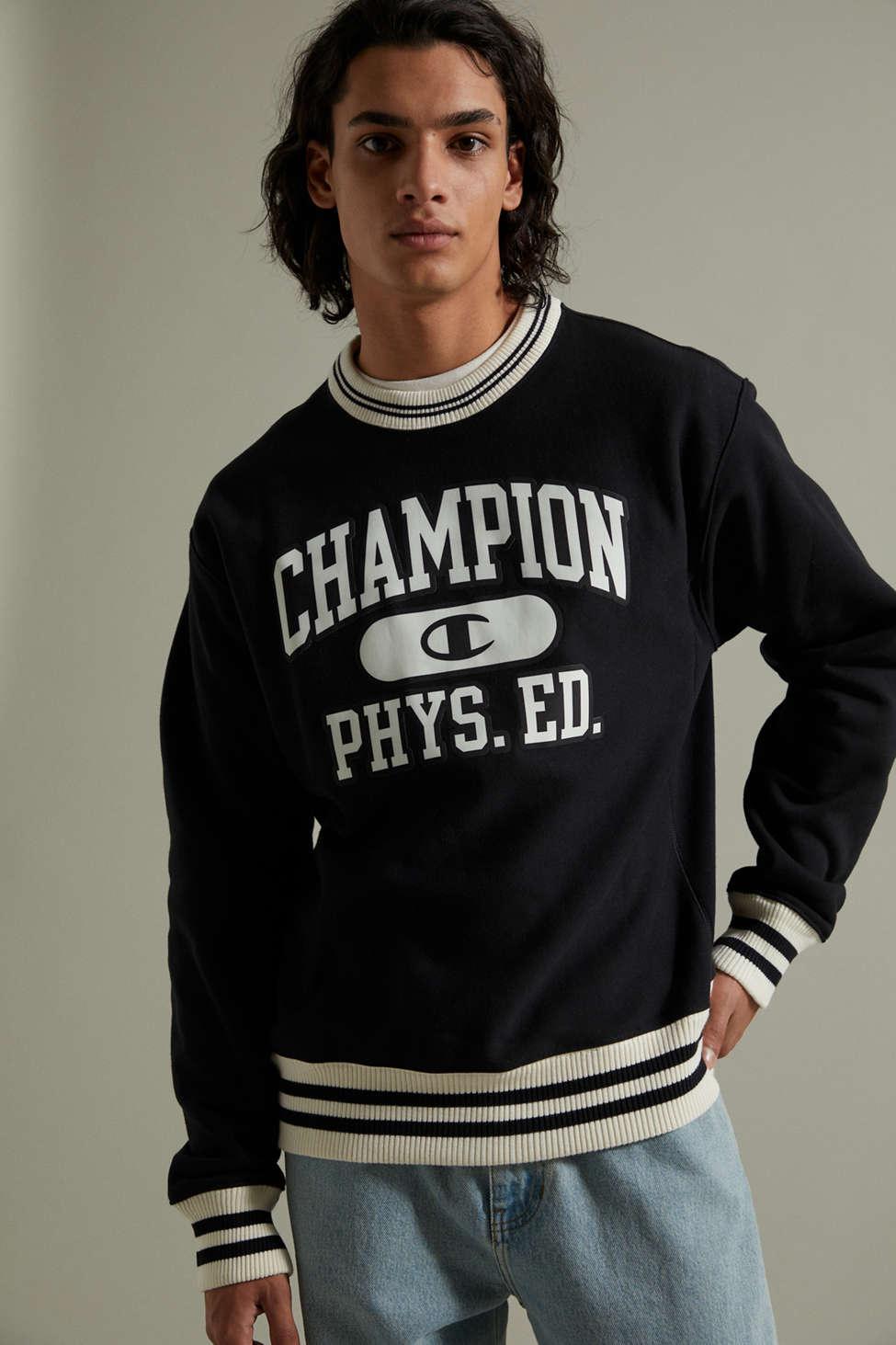 Champion Team Reverse Weave Crew Neck Sweatshirt in Black for Men | Lyst