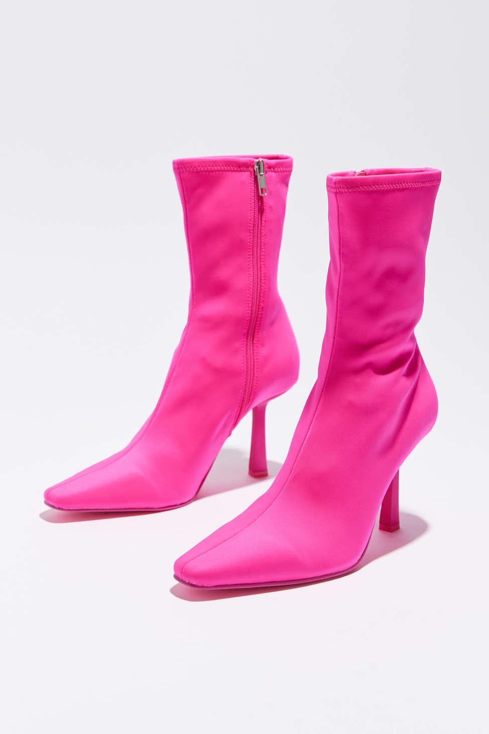 Steve Madden Vakay Sock Boot in Pink | Lyst