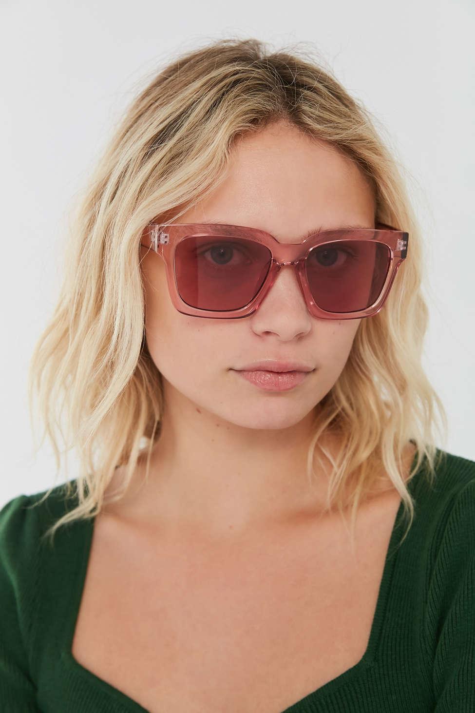 urban outfitters stylist