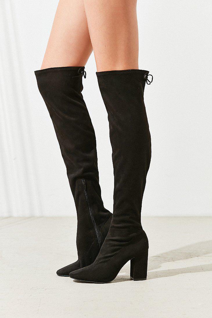 urban outfitters black boots