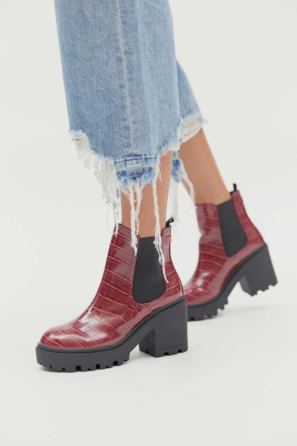 uo chloe chelsea boot