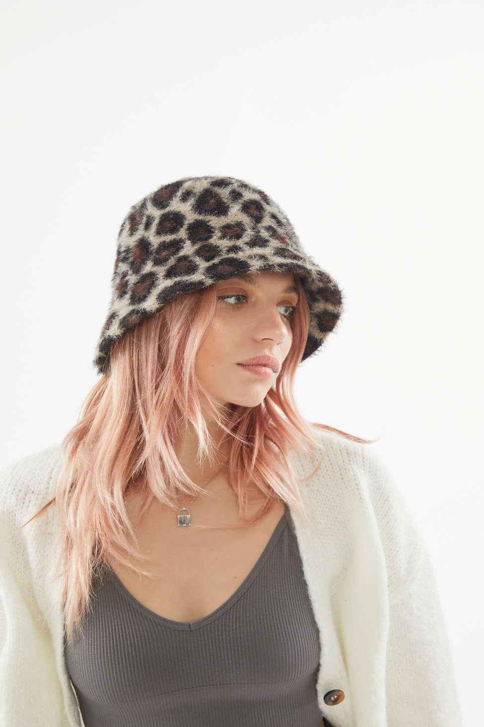 gia bucket hat