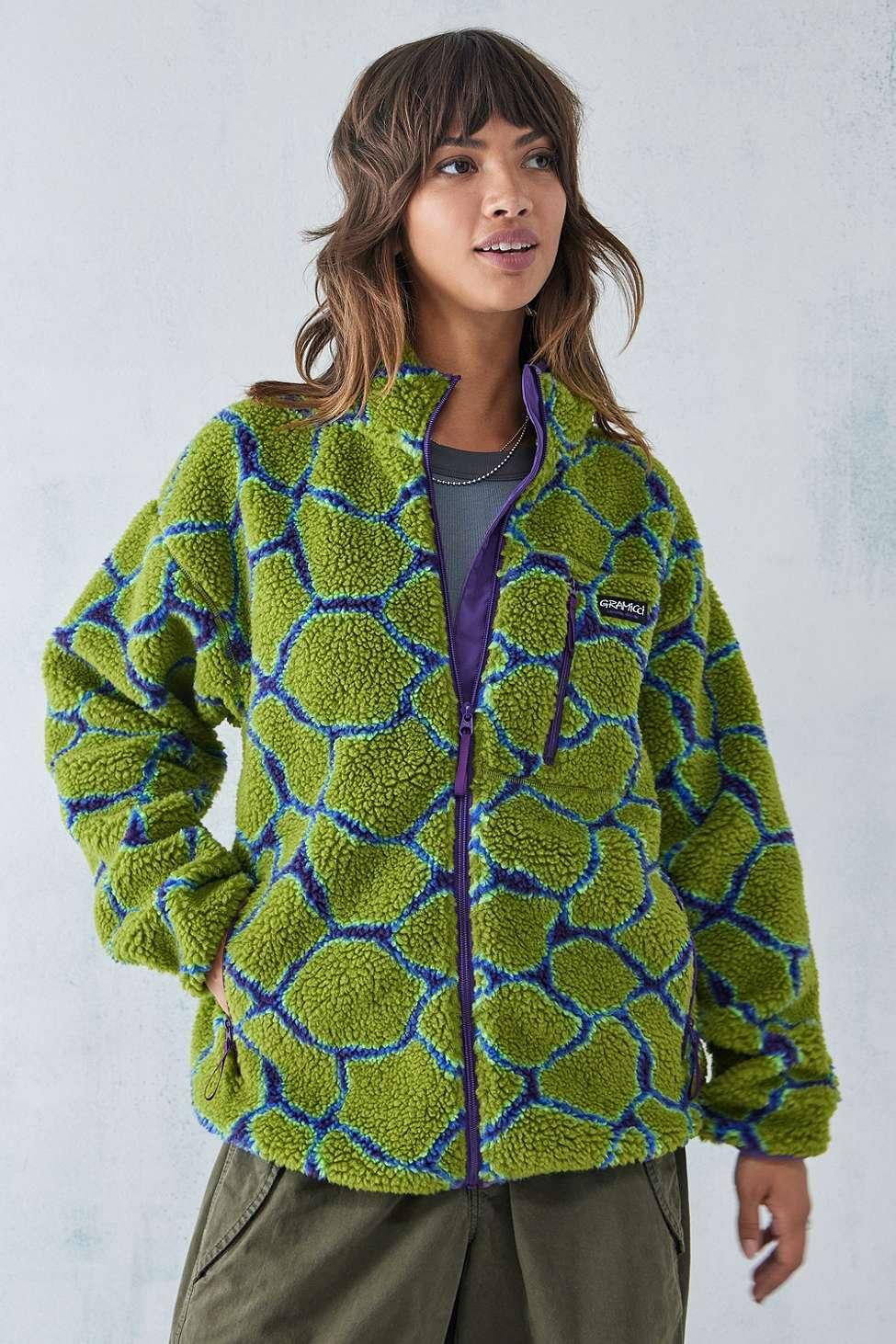 Gramicci Agate Olive Sherpa Jacket in Green | Lyst UK