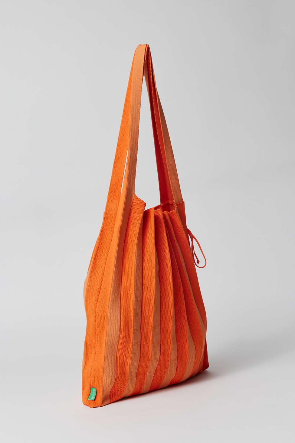 Hvisk Evie Knit Net Bag in Orange | Lyst