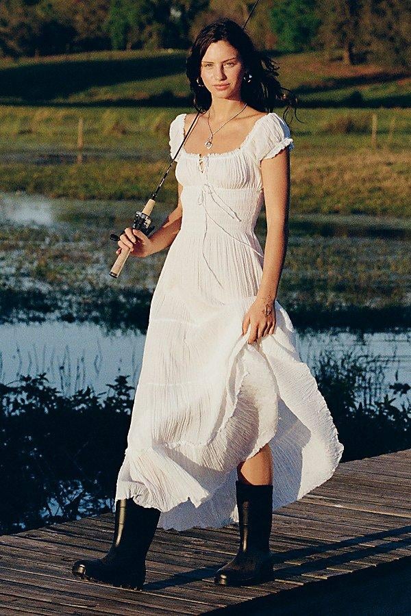 Kimchi Blue Sienna Cotton Smocked Milkmaid Maxi Dress in White | Lyst