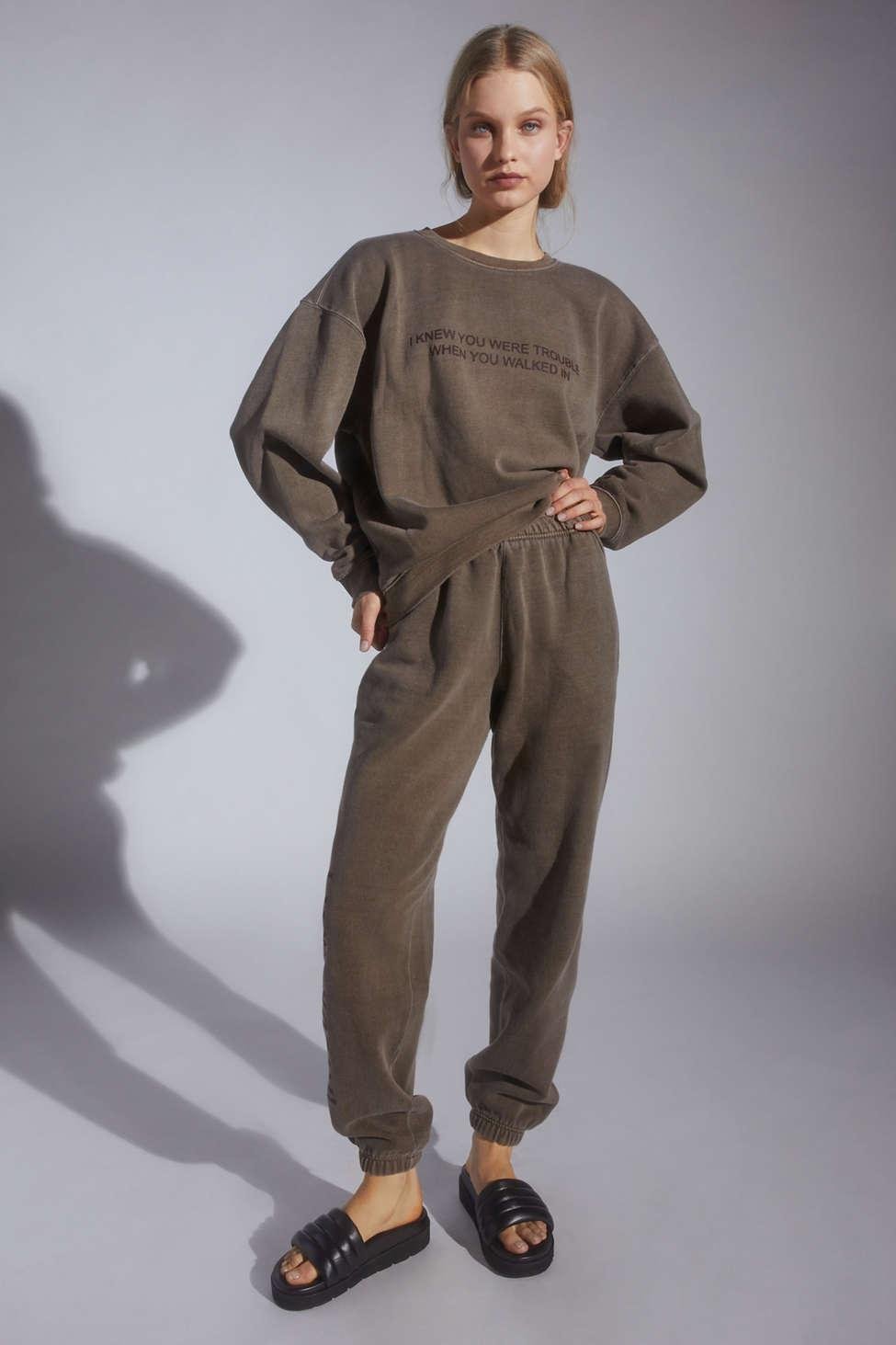 Sweat urban outfitters shop