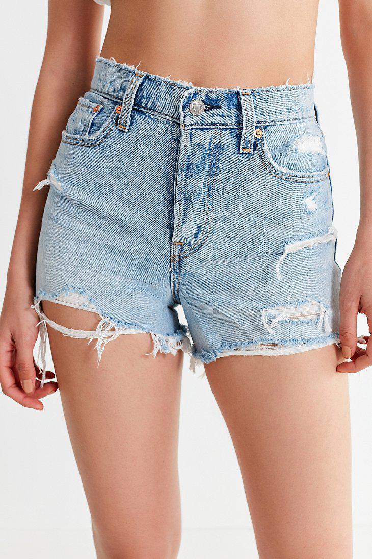 levi's frayed denim wedgie short