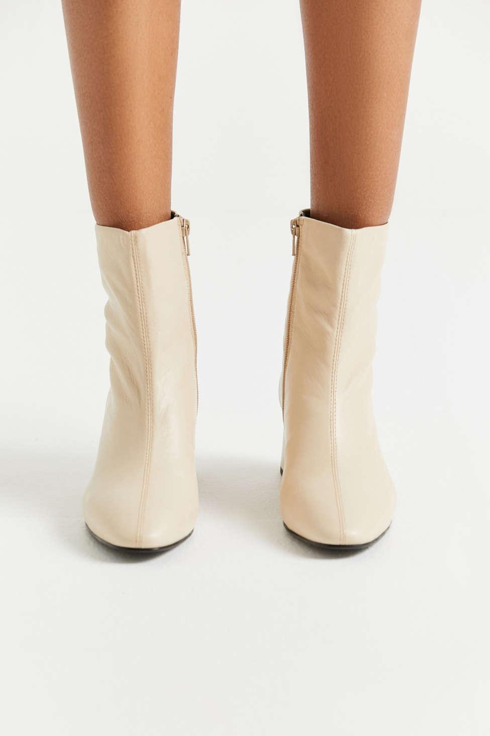 vagabond alice bootie