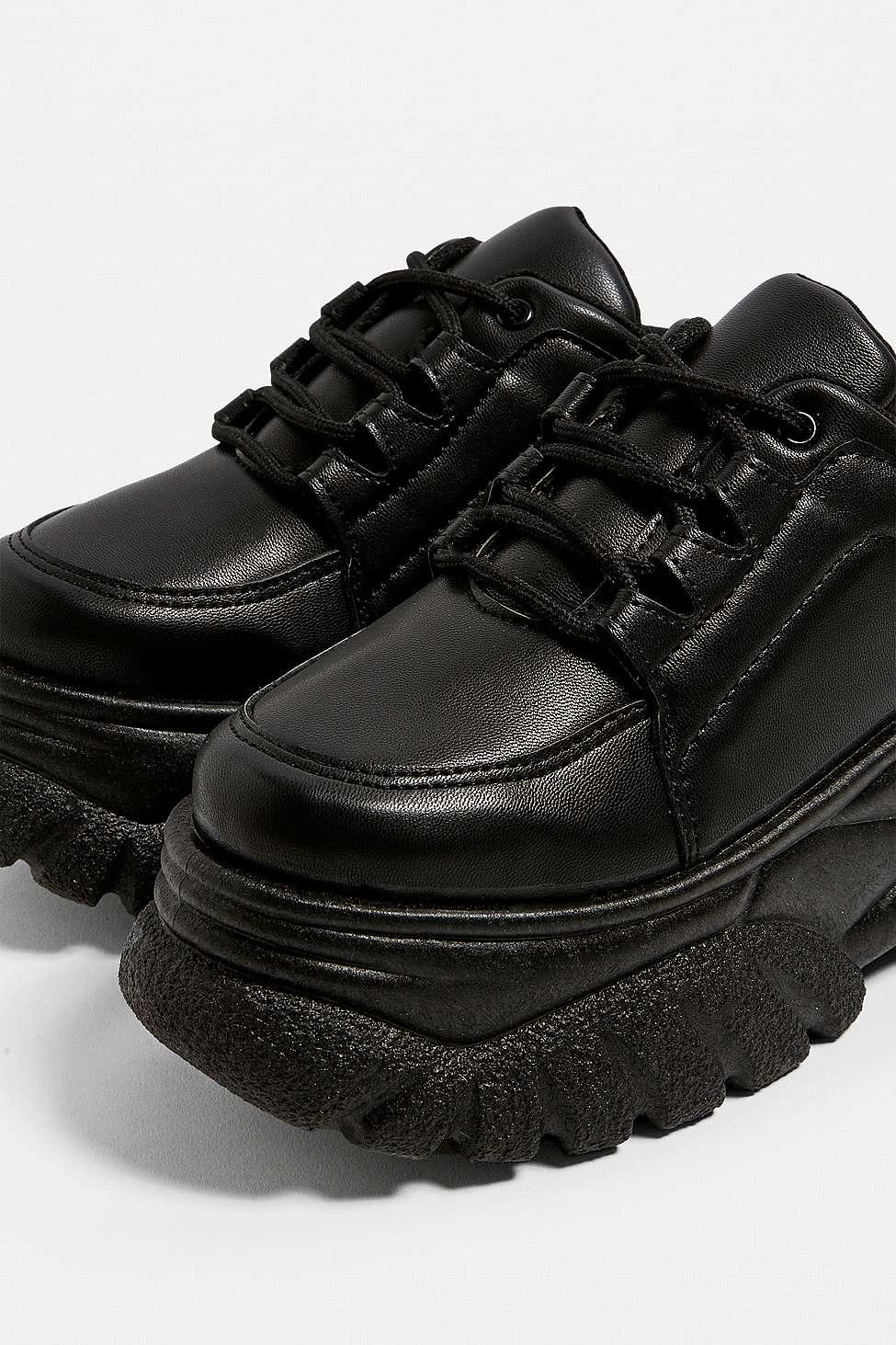 tyra chunky flatform mule trainer