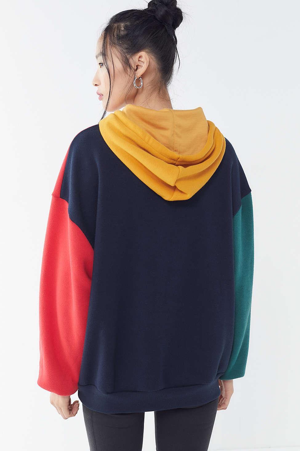 uconn sweatshirt blanket