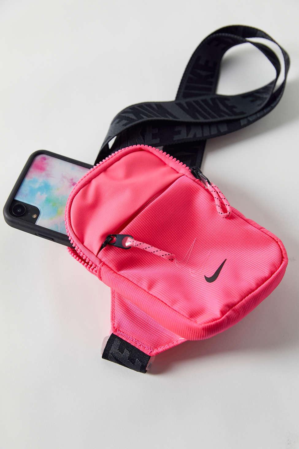 Nike Sportswear Essentials Small Hip Pack in Pink | Lyst