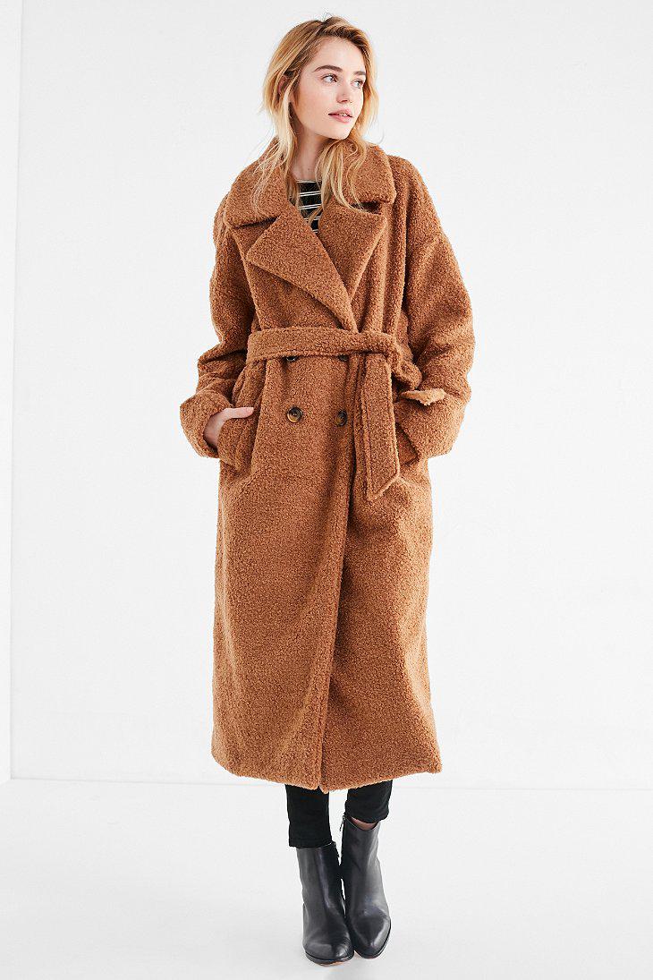 Teddy Coats Urban Outfitters 2024 favors