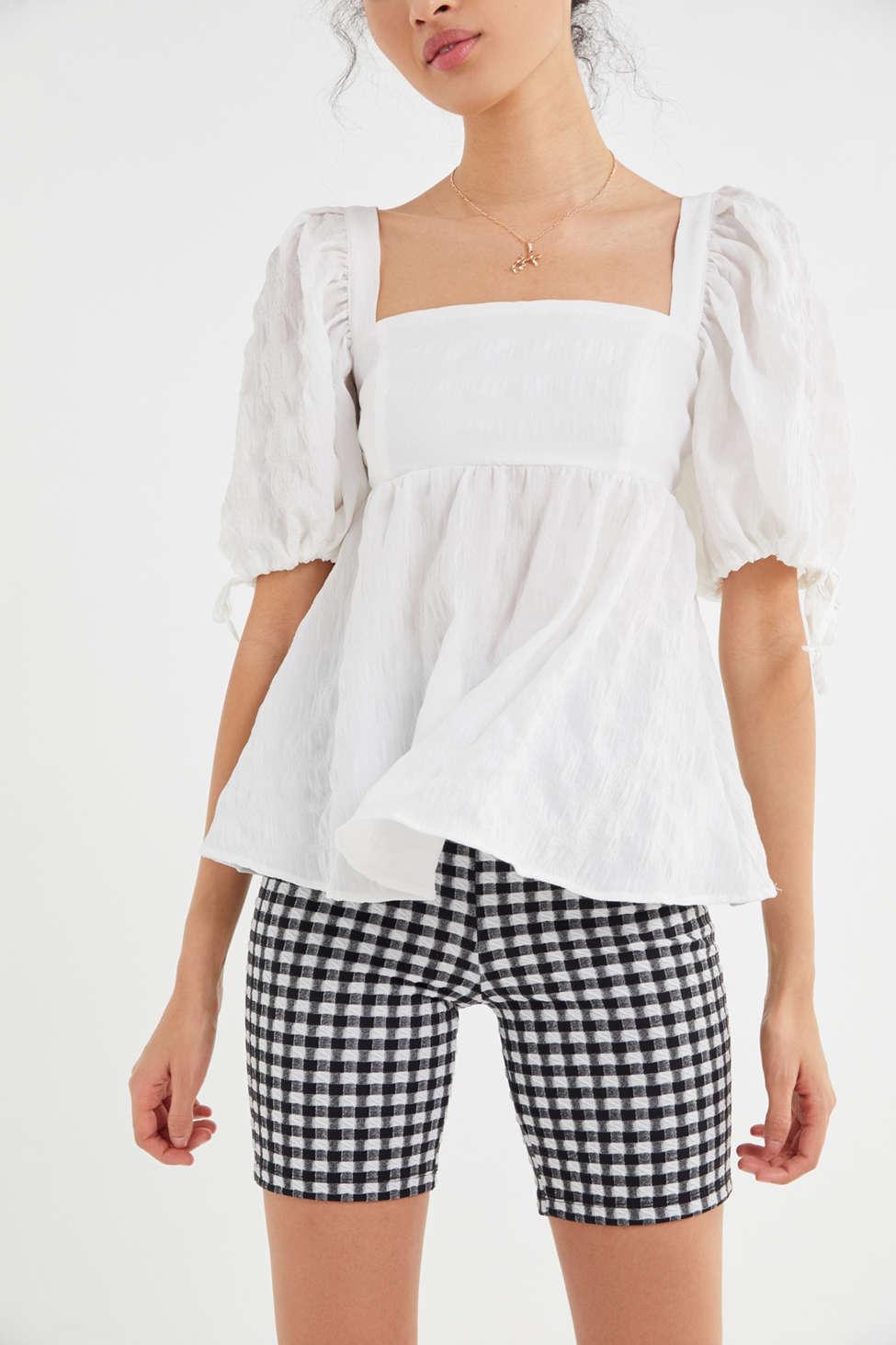 Urban Outfitters Uo Diana Crinkle Puff Sleeve Babydoll Top in White | Lyst