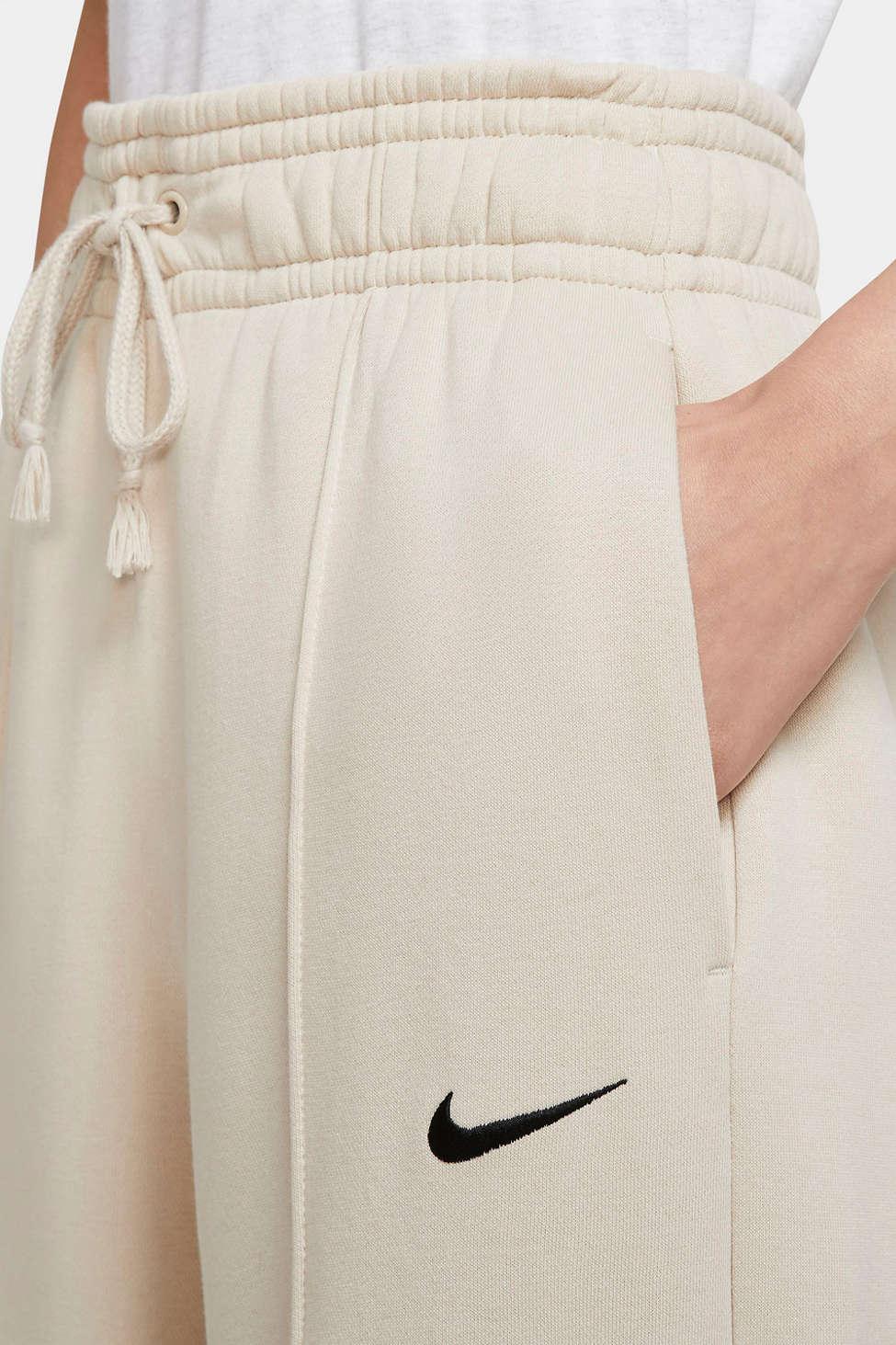 Nike Sportswear Trend Essential Fleece Pant in Beige (Natural) - Lyst