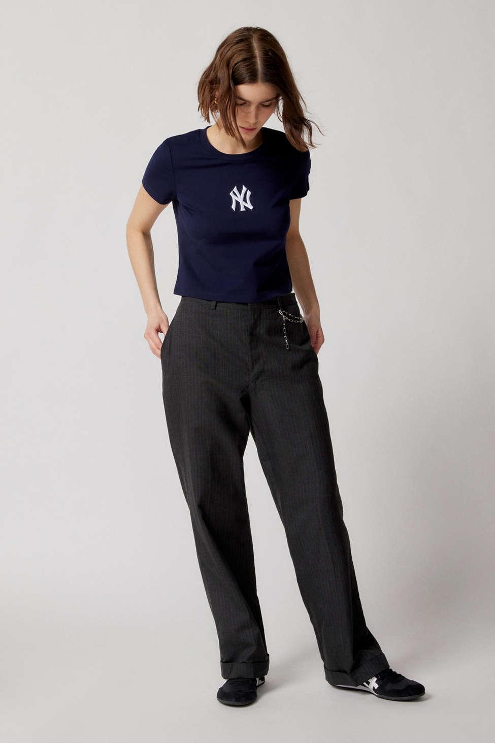 Urban Outfitters Mlb New York Yankees Embroidered Baby Tee in