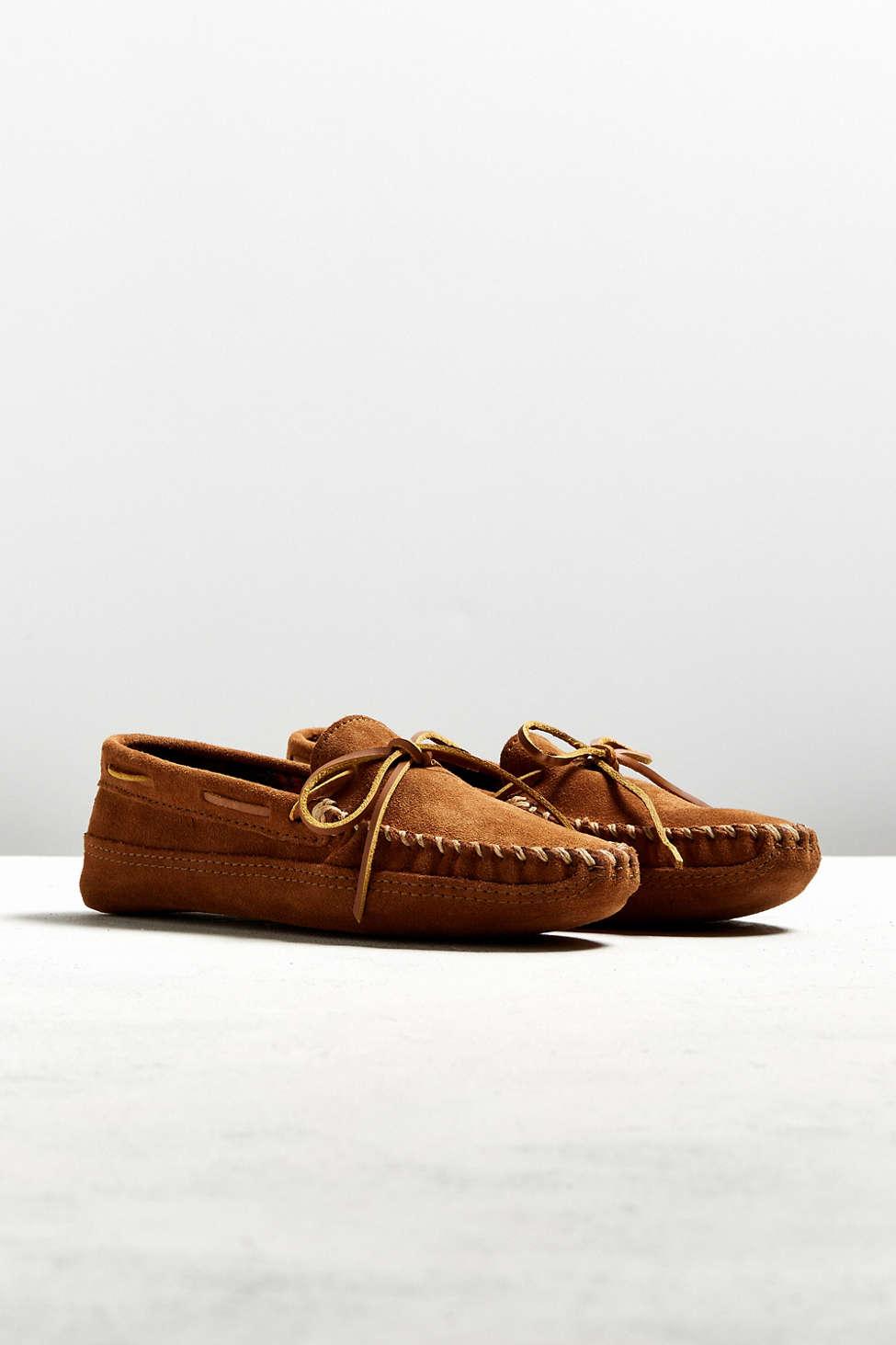 minnetonka double bottom fleece moccasin
