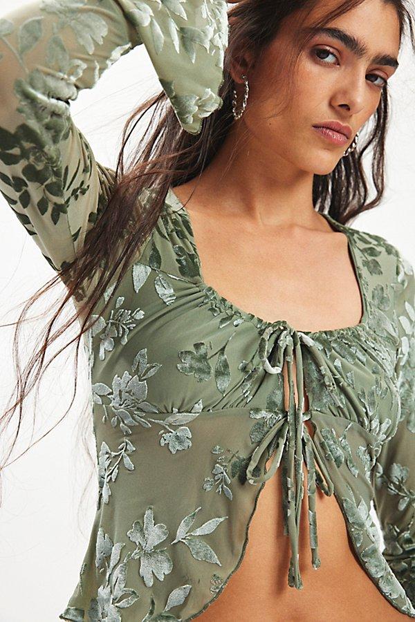 Haut noué croisé Kimchi Blue | Urban Outfitters FR
