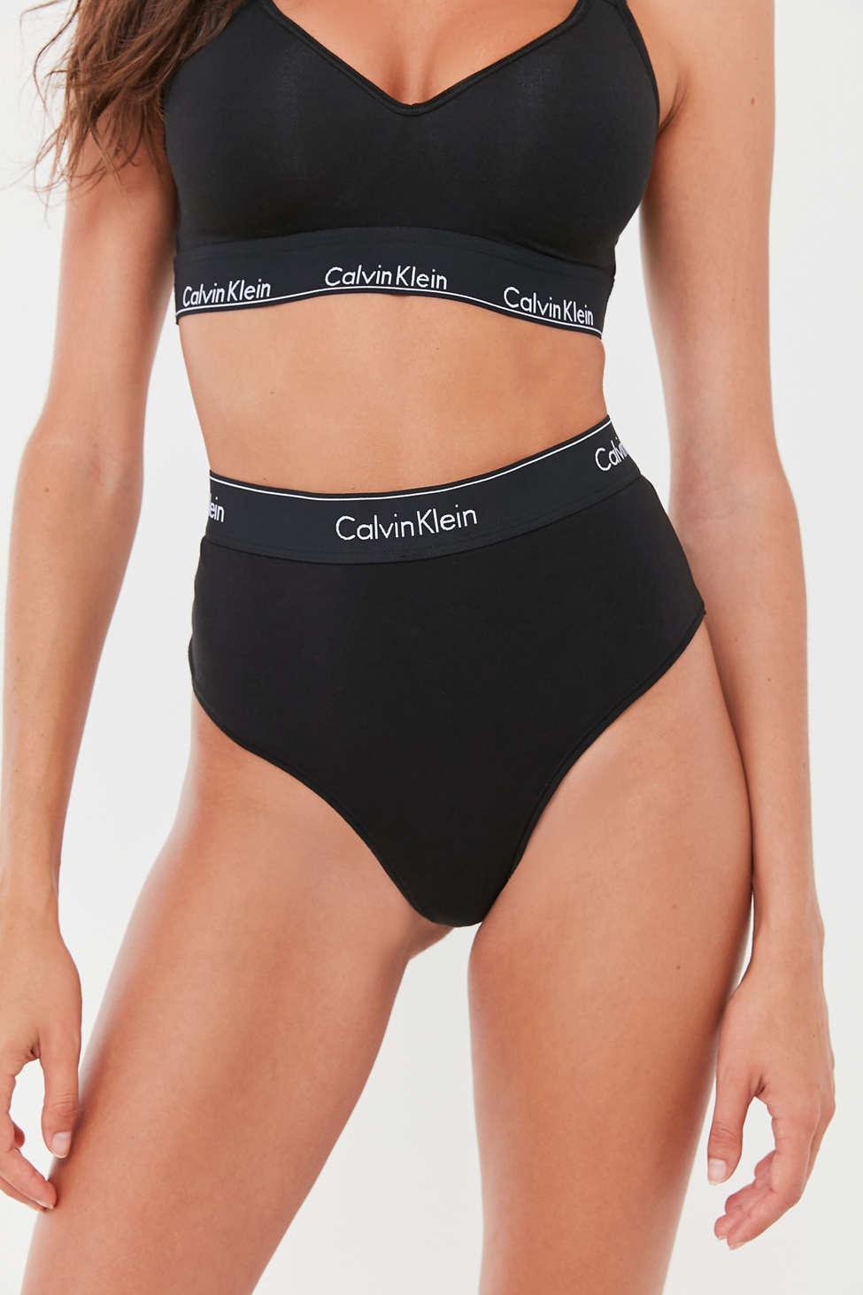 Calvin Klein Calvin Klein Modern Cotton High-waisted Thong in Black