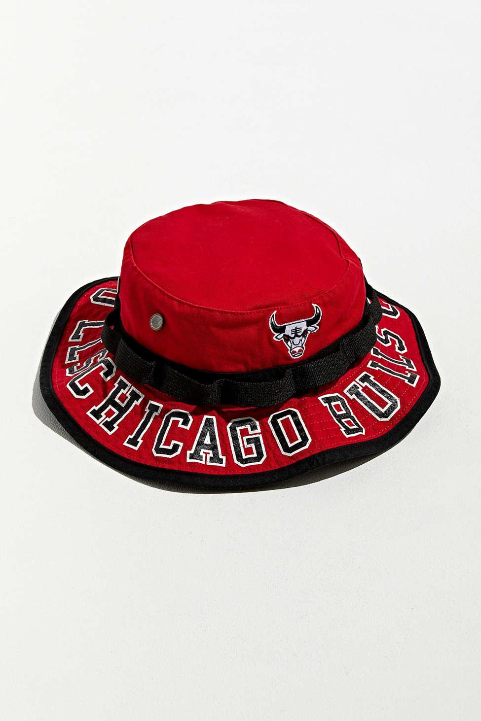 Mitchell & Ness Team Burst Chicago Bulls Boonie Bucket Hat in Red for Men |  Lyst