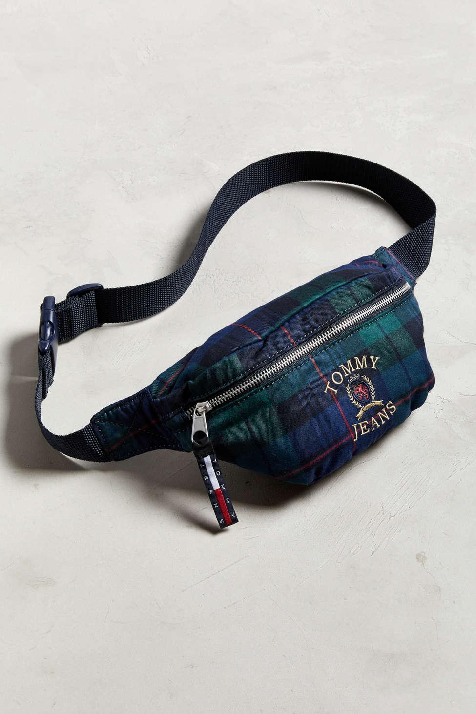 tommy hilfiger fanny pack urban outfitters
