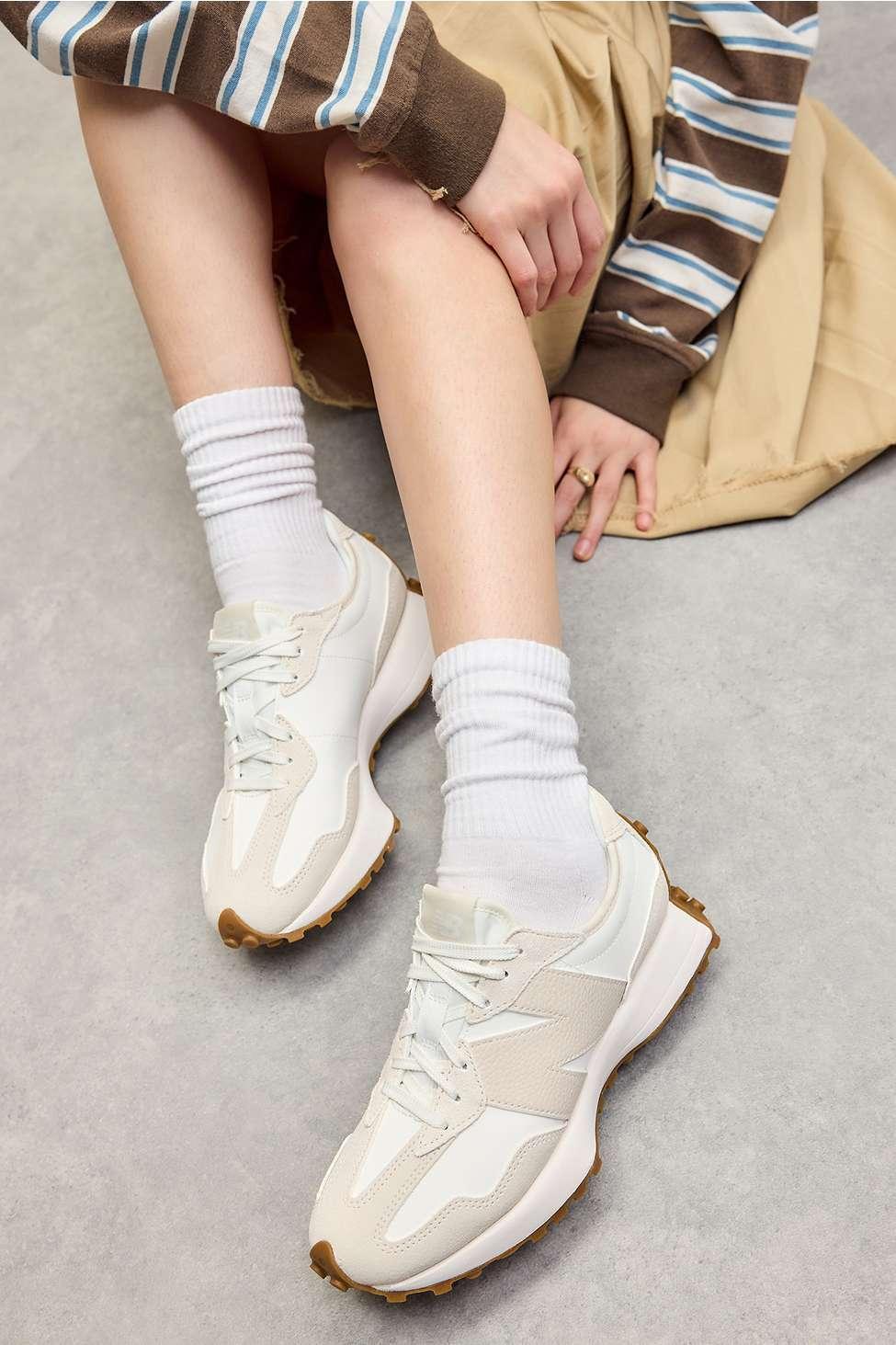 Sell Rent New Balance Ws327und Asos New Balance 327 Trainers In