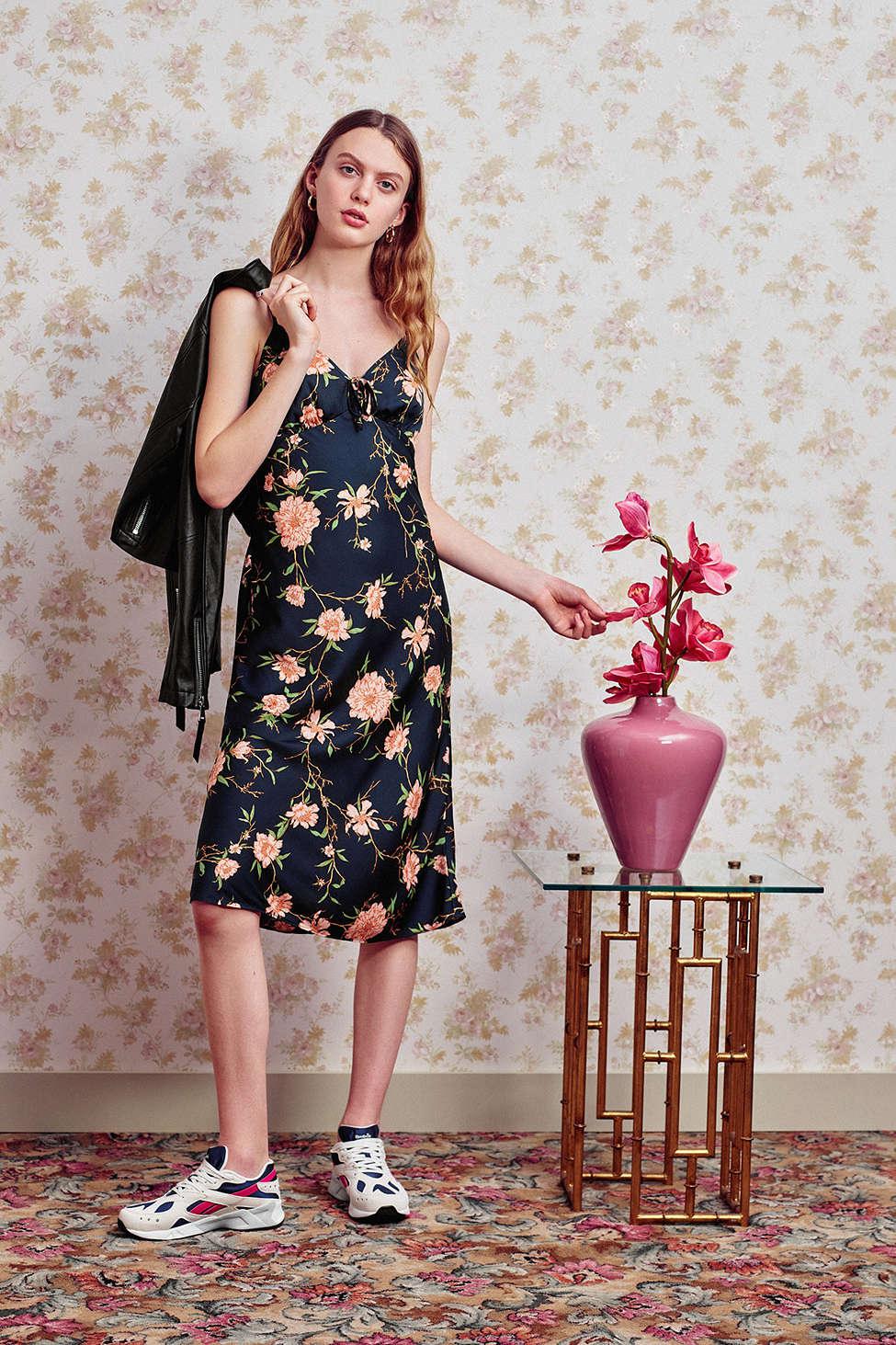 Urban Outfitters Uo Betsy Satin Tie front Midi Dress Lyst