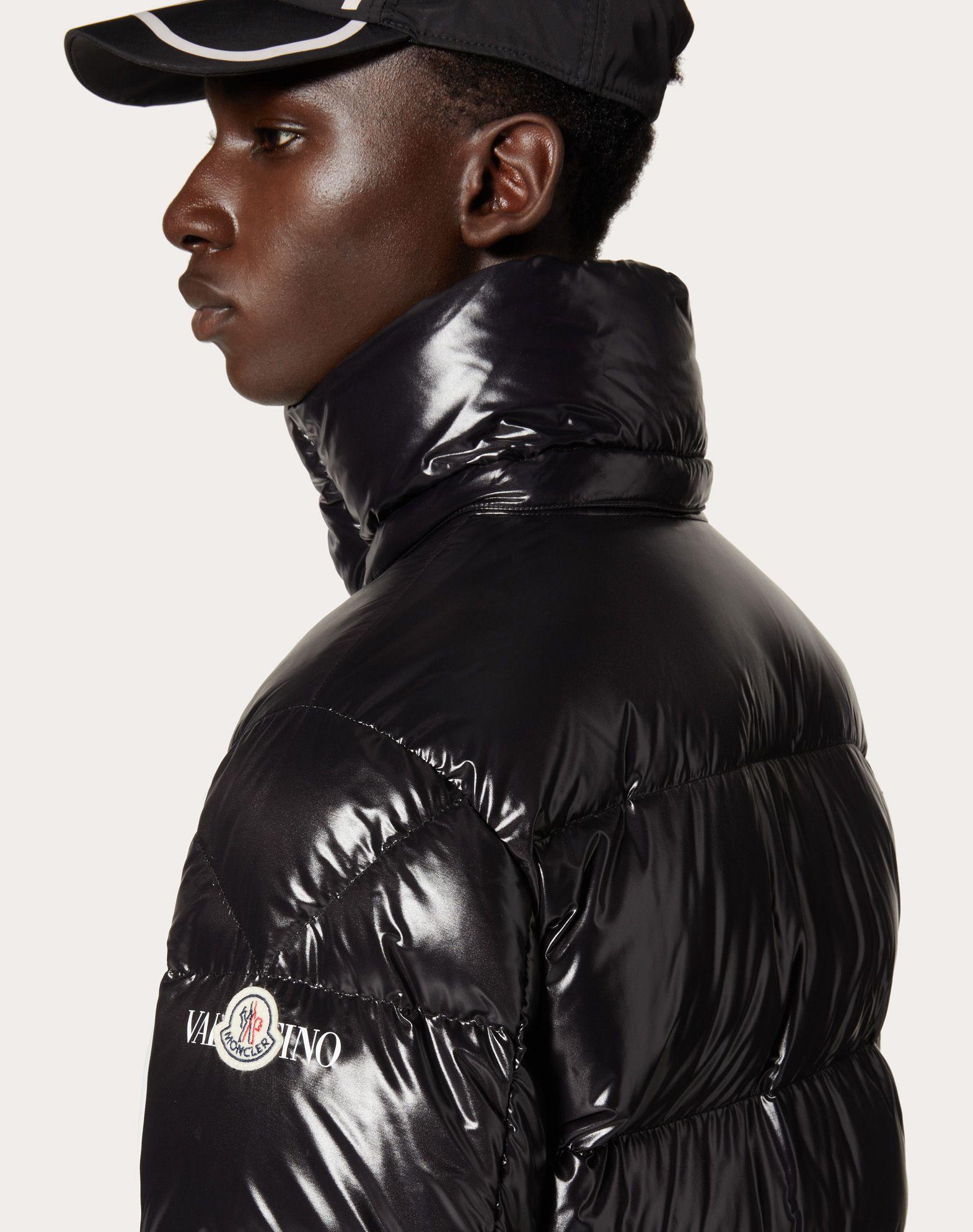 Moncler Vlogo Nylon Padded Jacket in Black Men | Lyst
