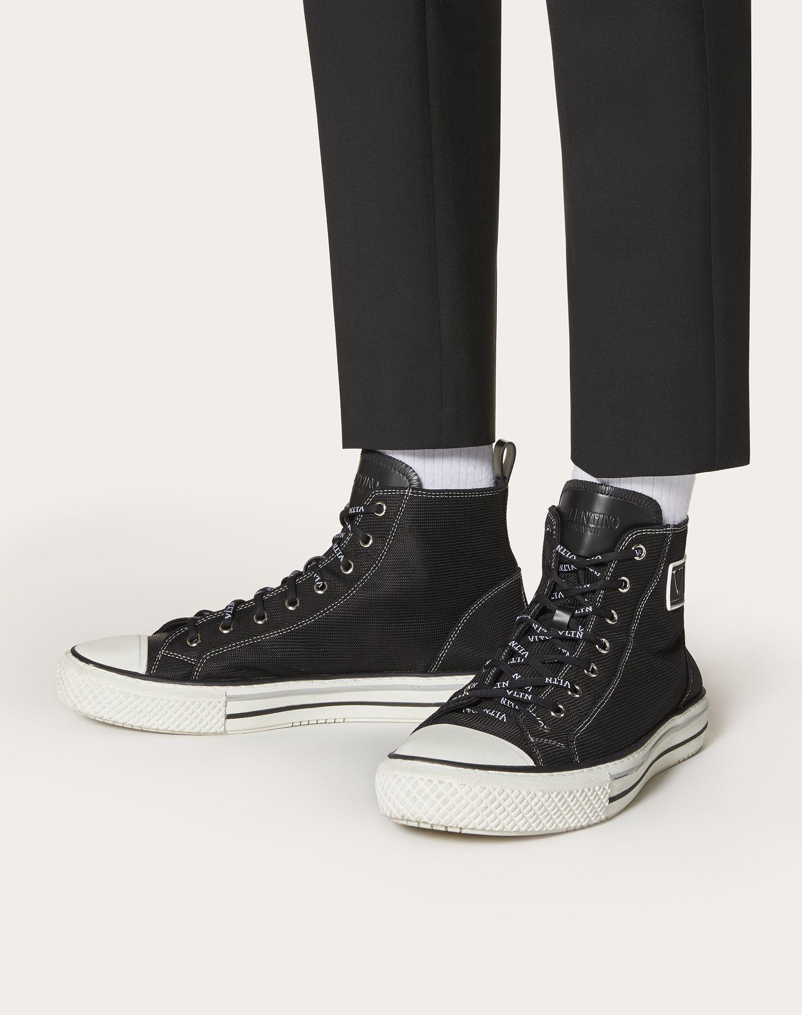 Valentino Garavani Synthetic Garavani Giggies High-top Sneakers in Black  for Men - Save 45% | Lyst