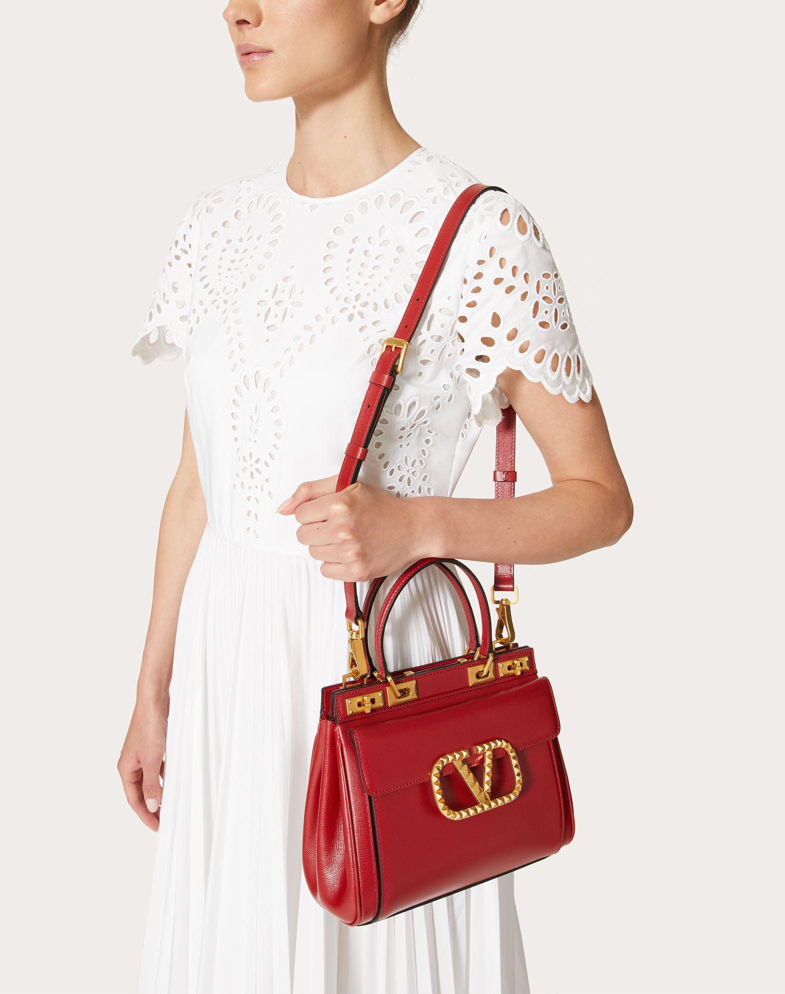 Rockstud Calfskin Handbag for Woman in Rouge Pur