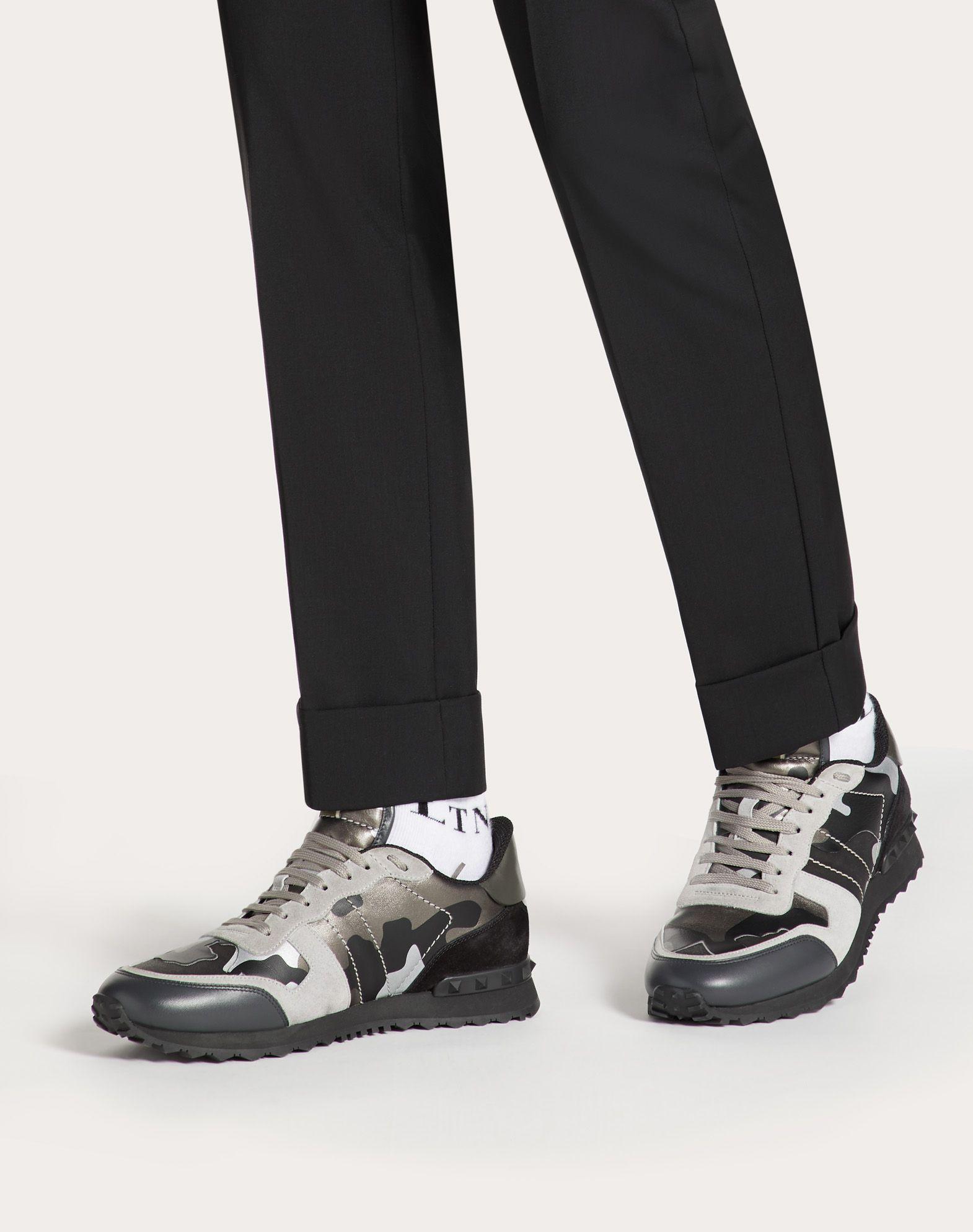 valentino camo rock runners