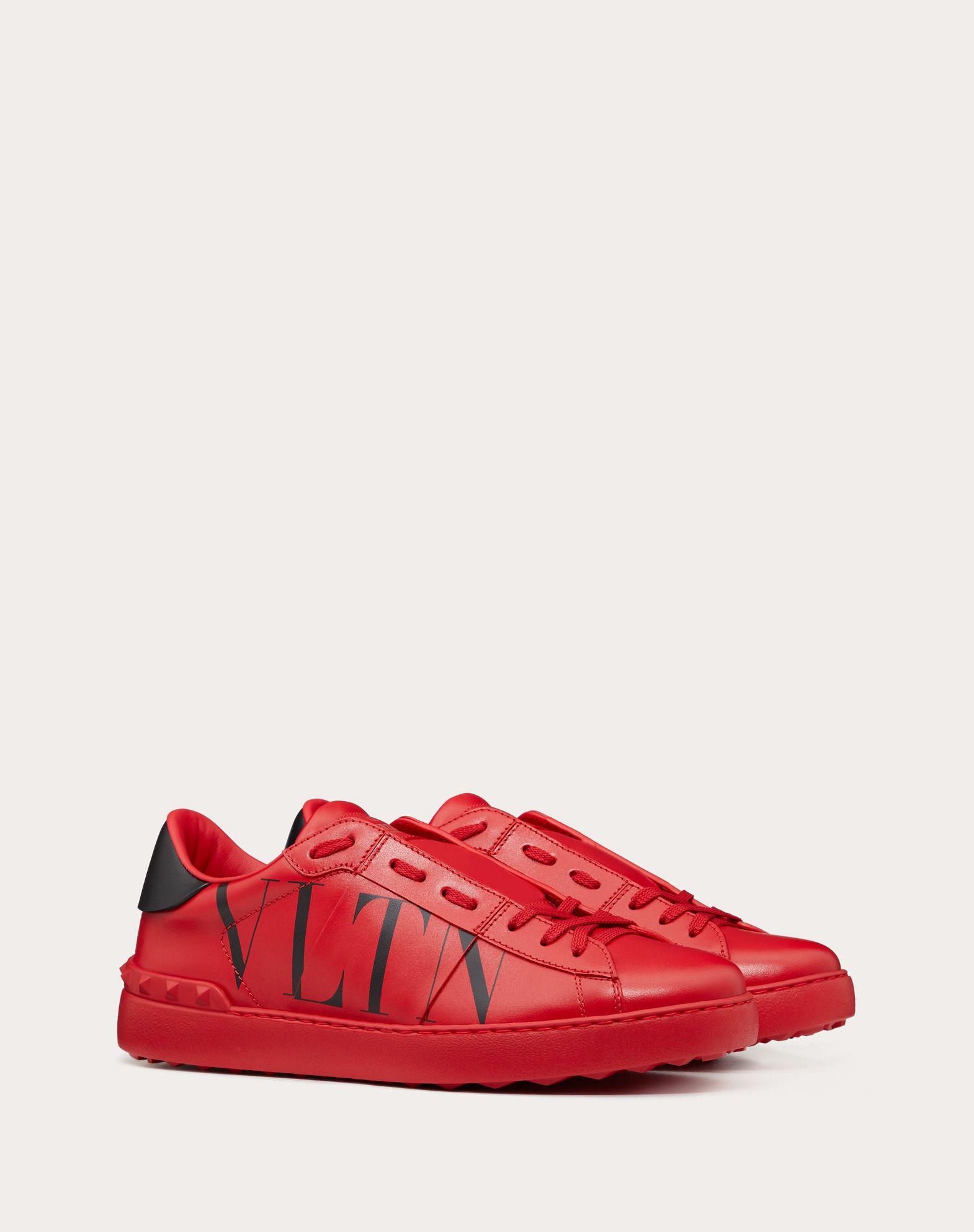 Valentino garavani 2025 red shoes
