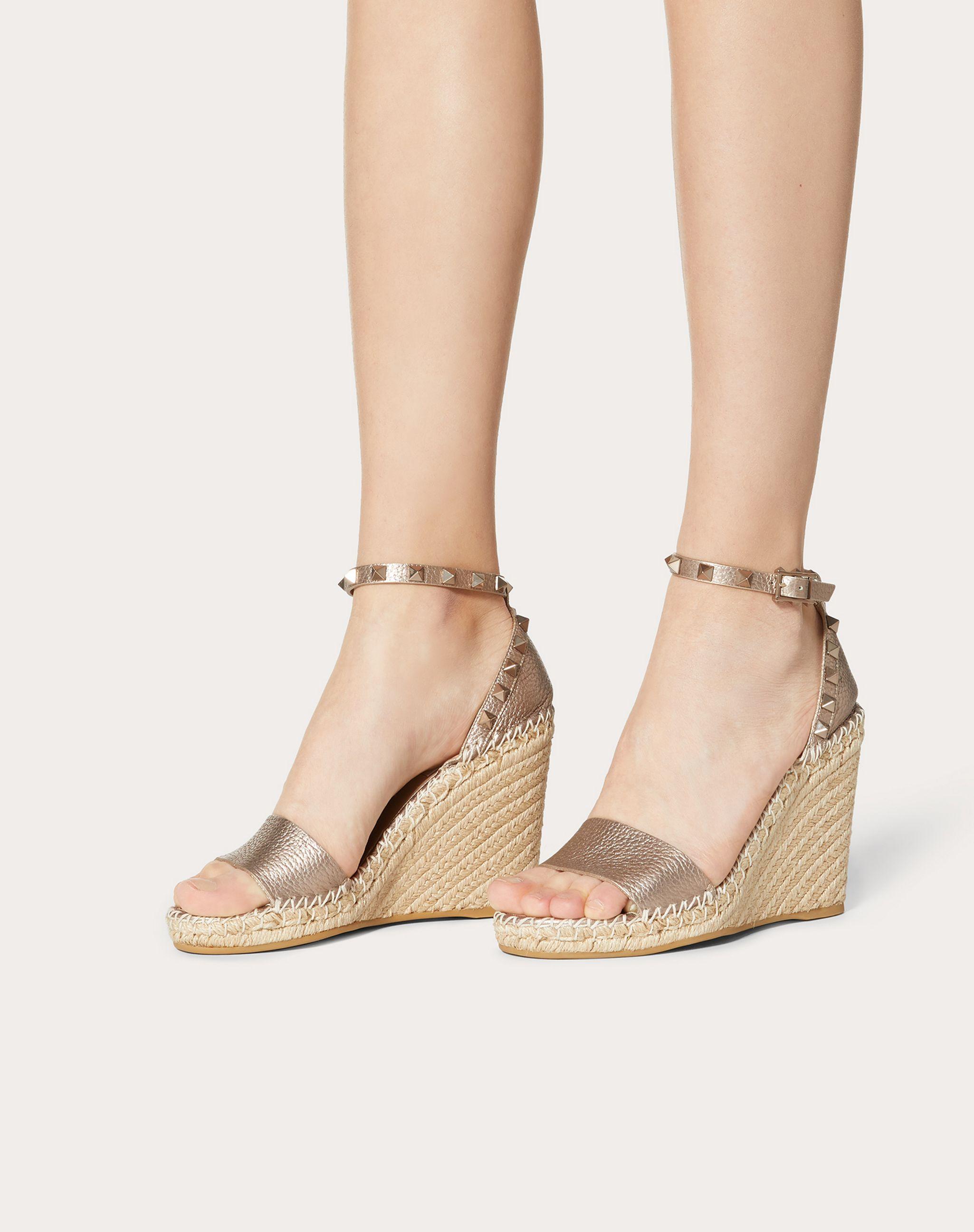 rockstud double grainy calfskin espadrille