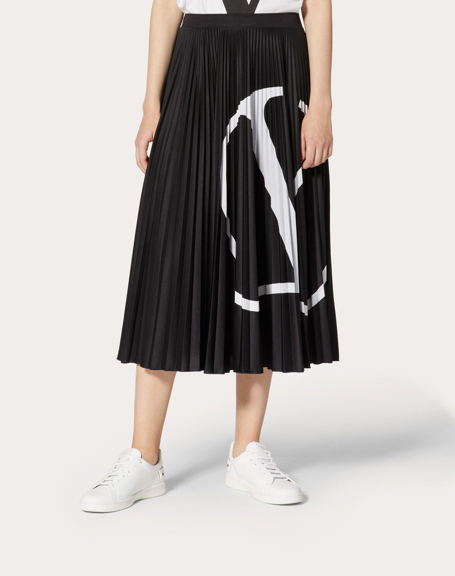 【VALENTINO】V logo button skirt Valentino Garavani V-Logo Pockets Splittable Gabardine Midi