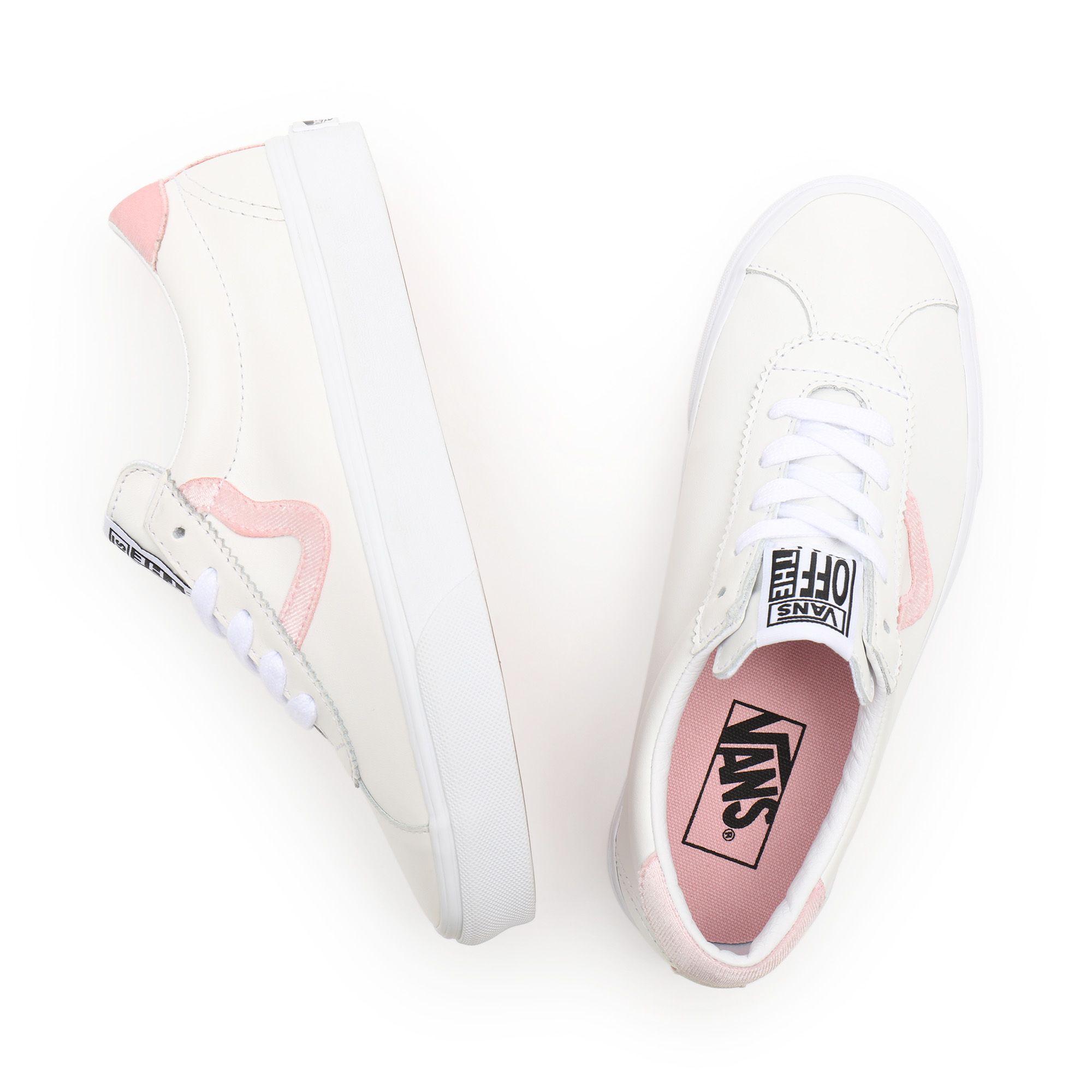 Vans Velvet Sidestripe Sport Shoes in 