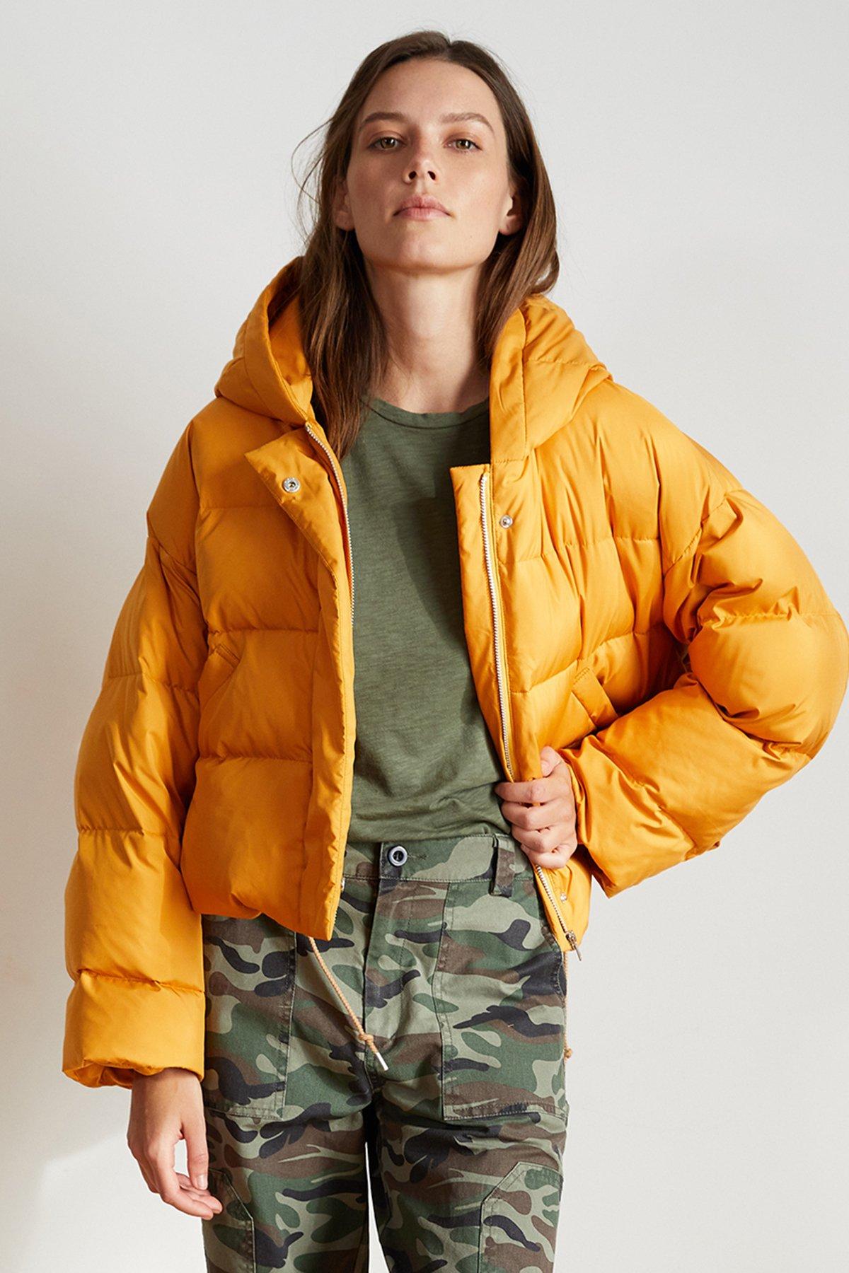 unif certa puffer jacket black