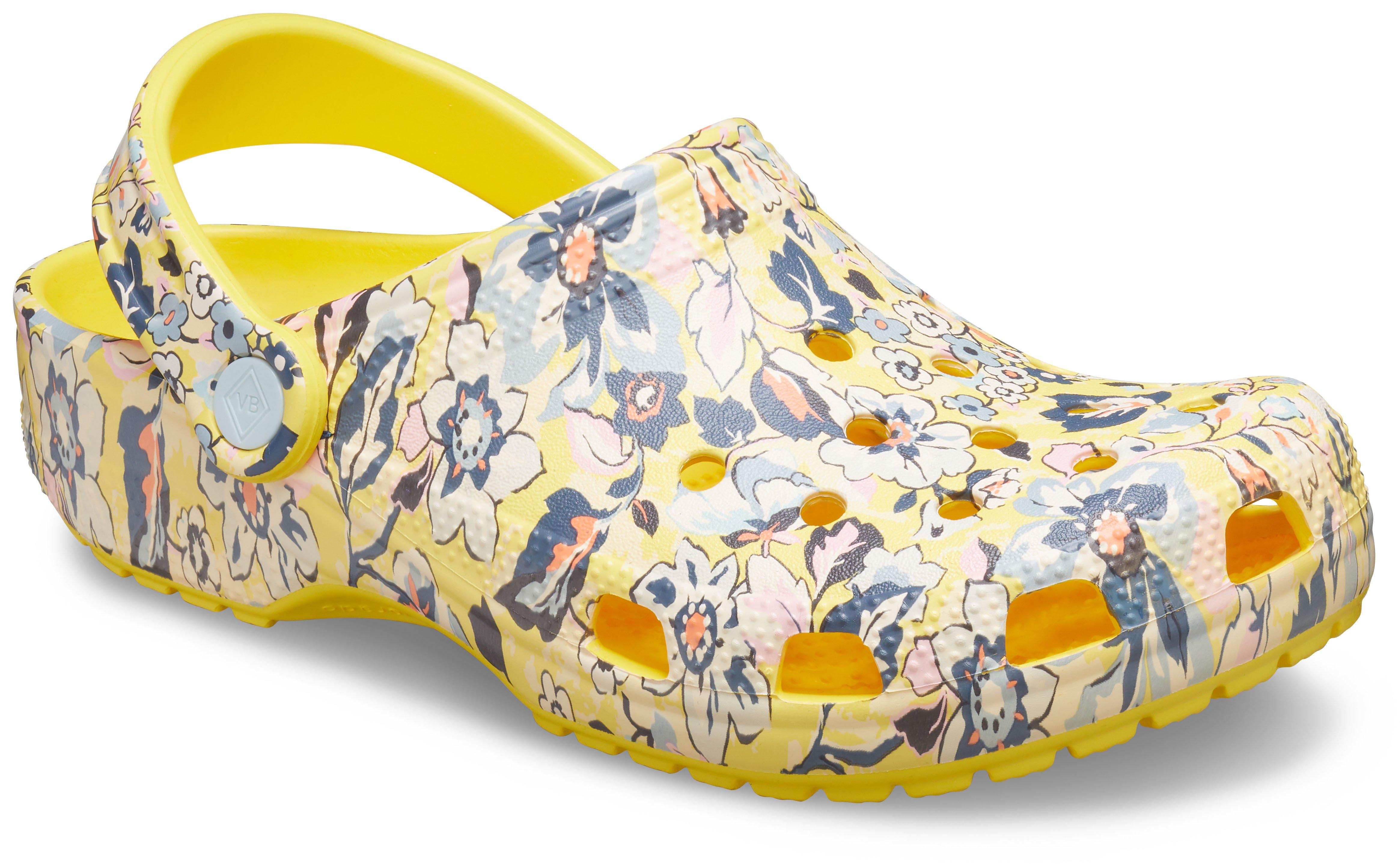 Vera Bradley Crocs  Classic Sunny Garden  Clog in Yellow Lyst