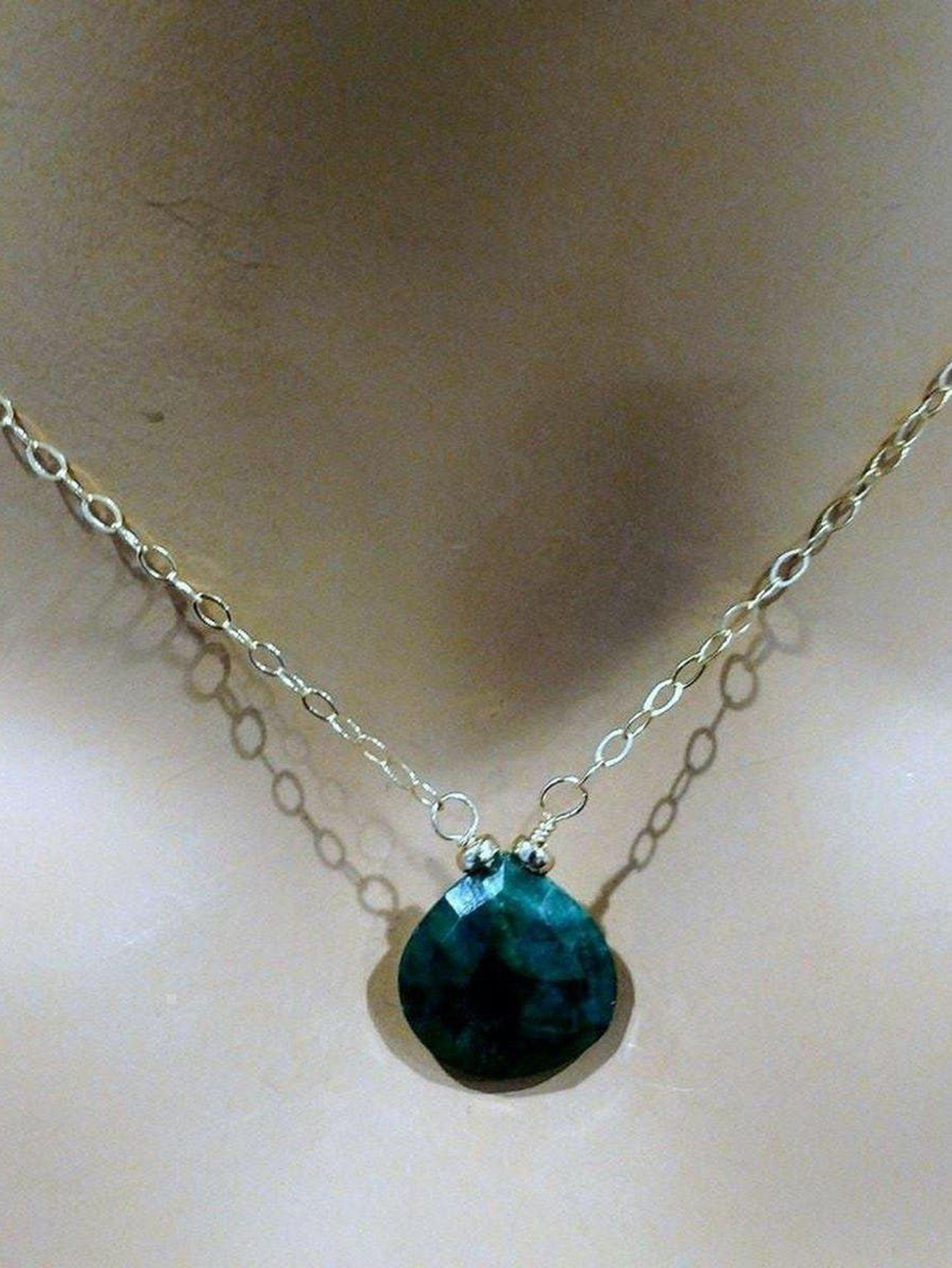 Alexa Martha Designs Emerald Pear Drop Necklace in White | Lyst