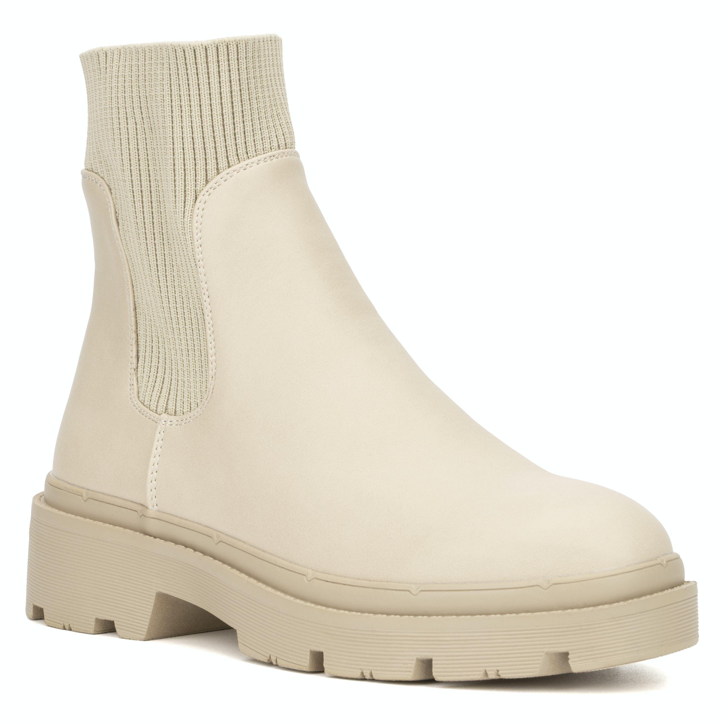 Olivia Miller Saphira Boot in Natural | Lyst