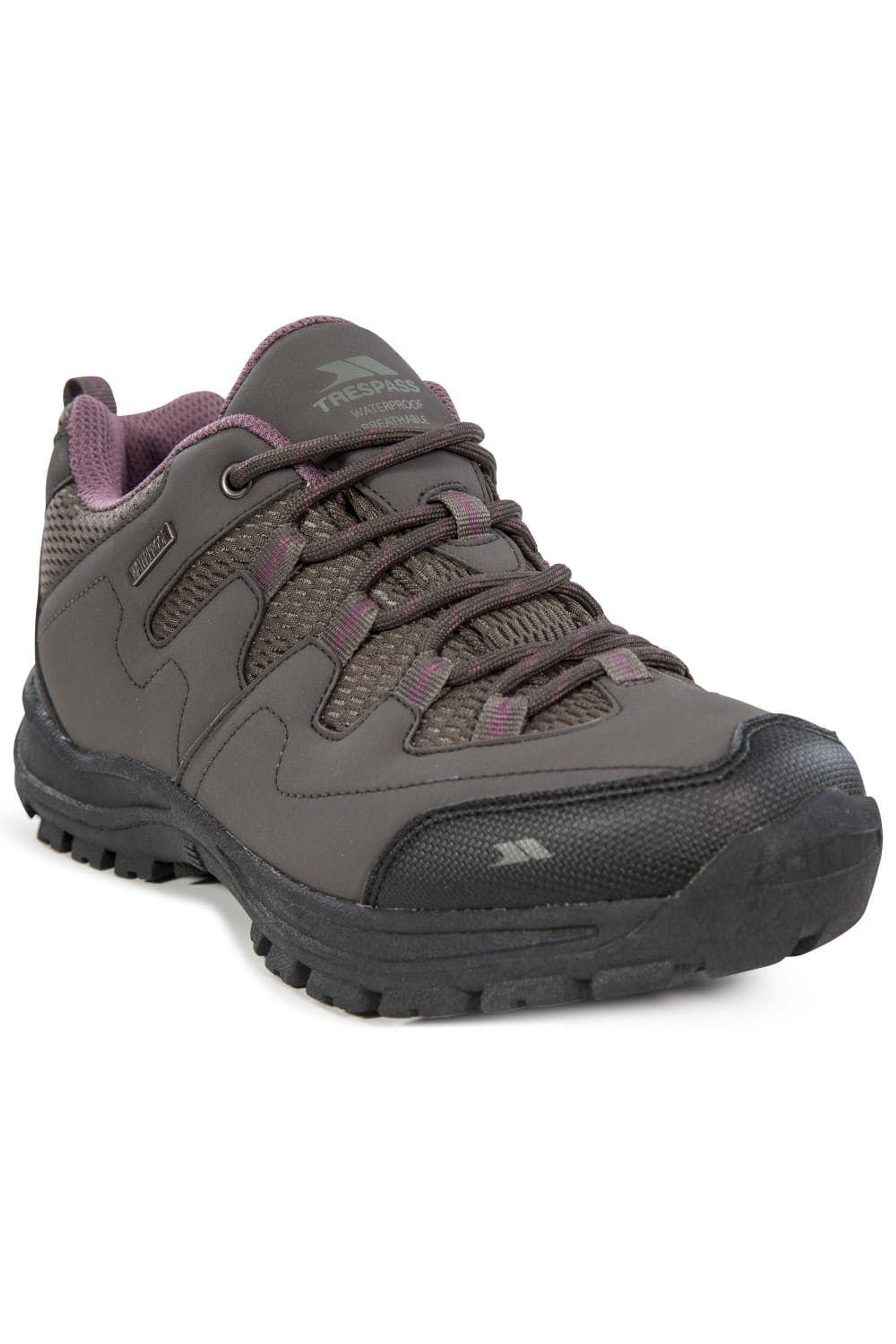 Trespass Mitzi Low Cut Hiking Shoes in Brown Lyst