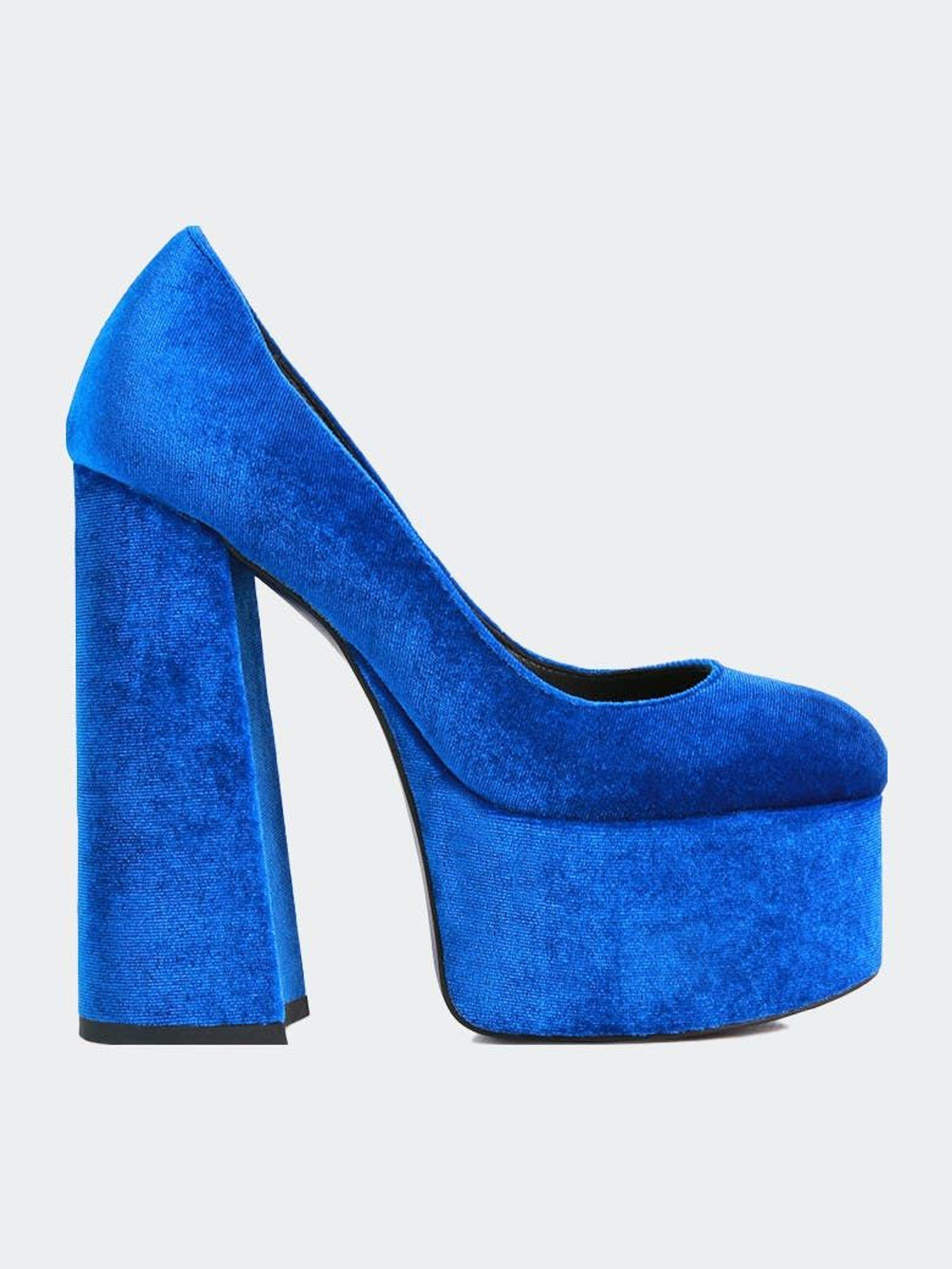 Blue platform shop pumps